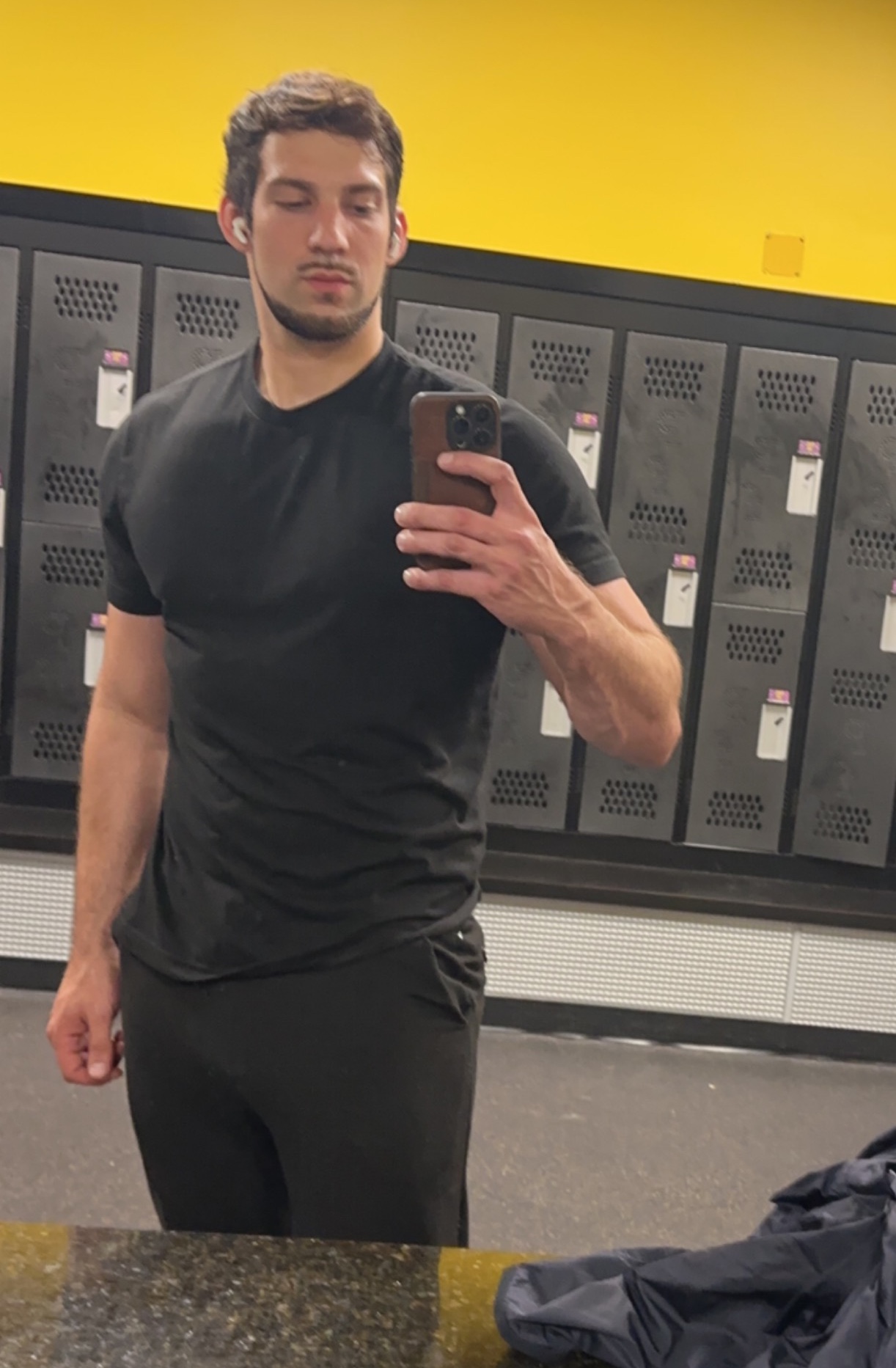 Tinder profile picture for @grandeur