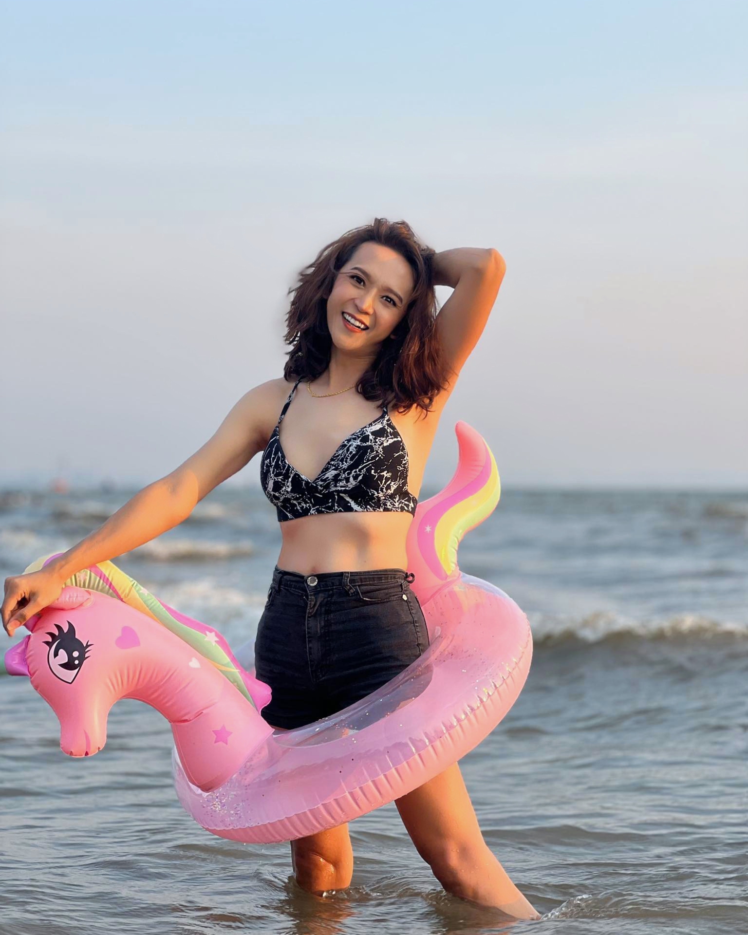 Tinder profile picture for @zazazaza