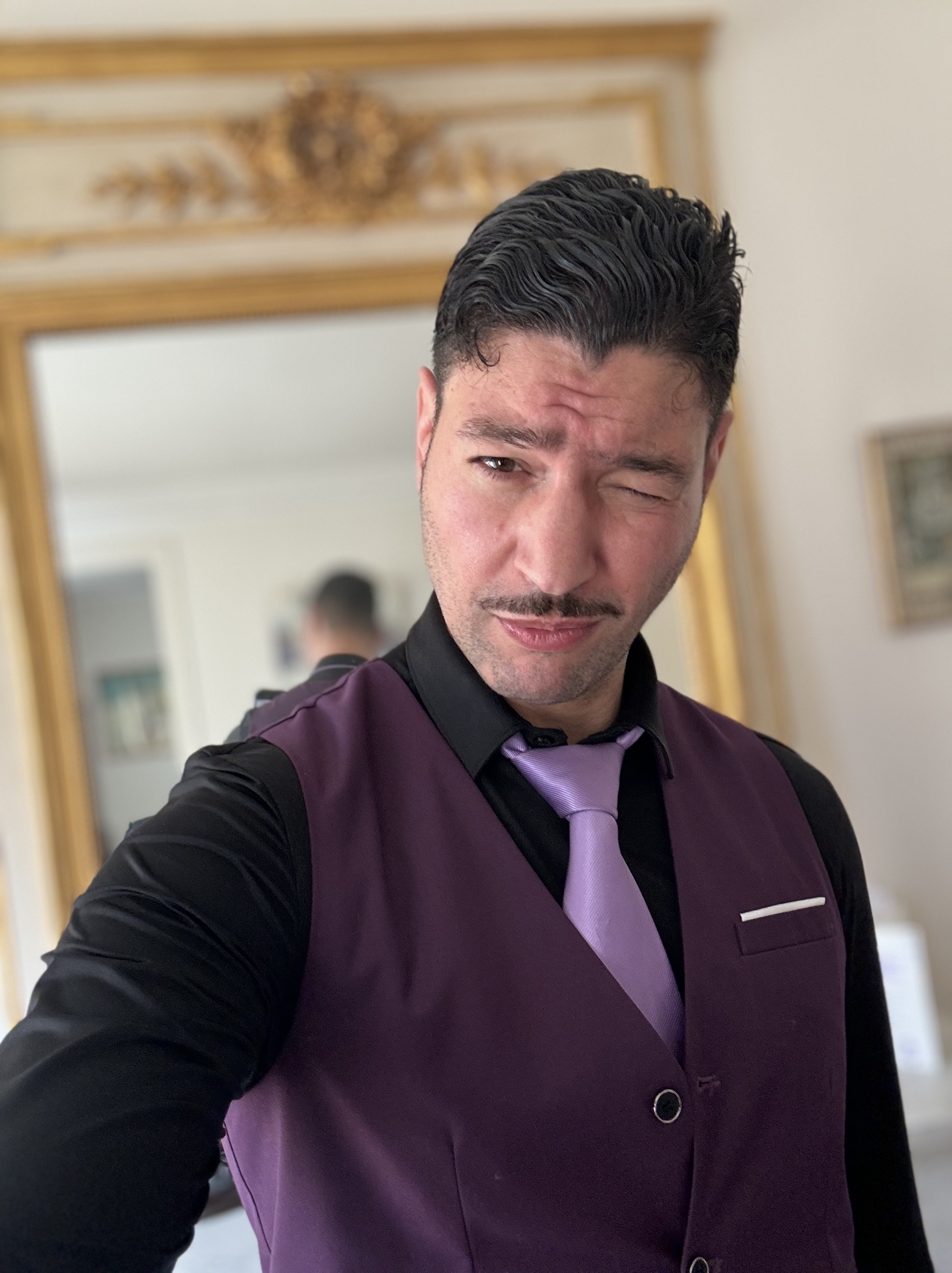 Tinder profile picture for @ichigo