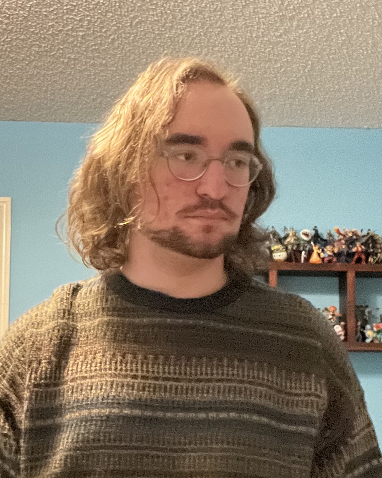 Tinder profile picture for @wardrobe