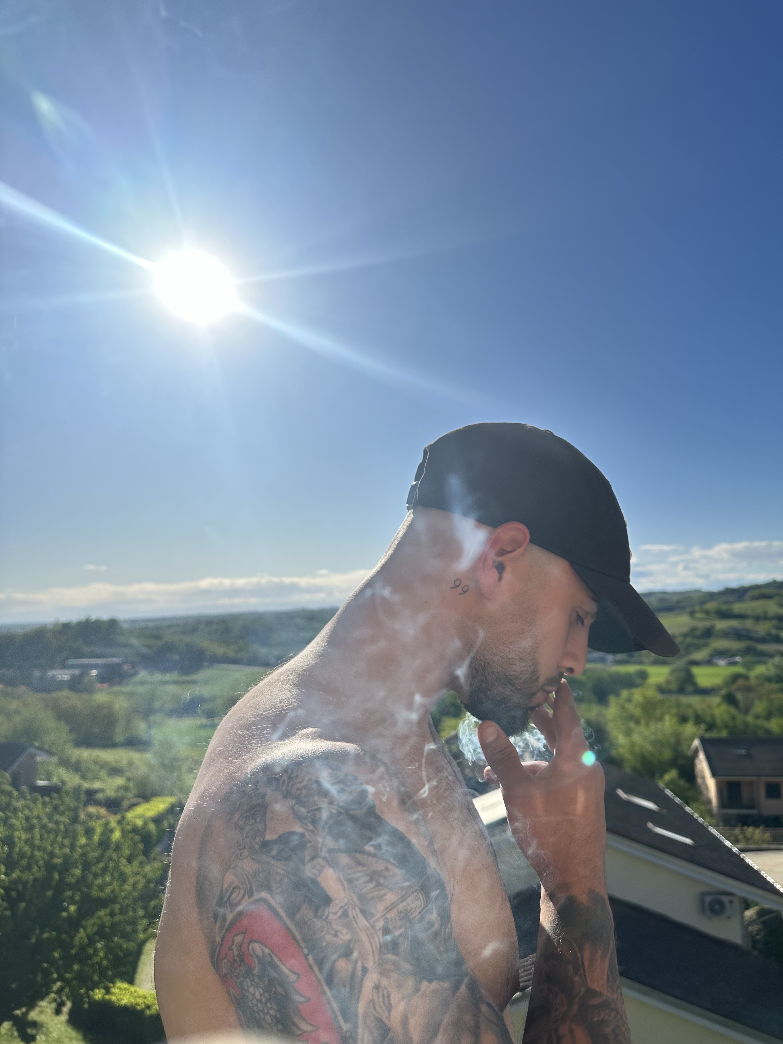 Tinder profile picture for @santi