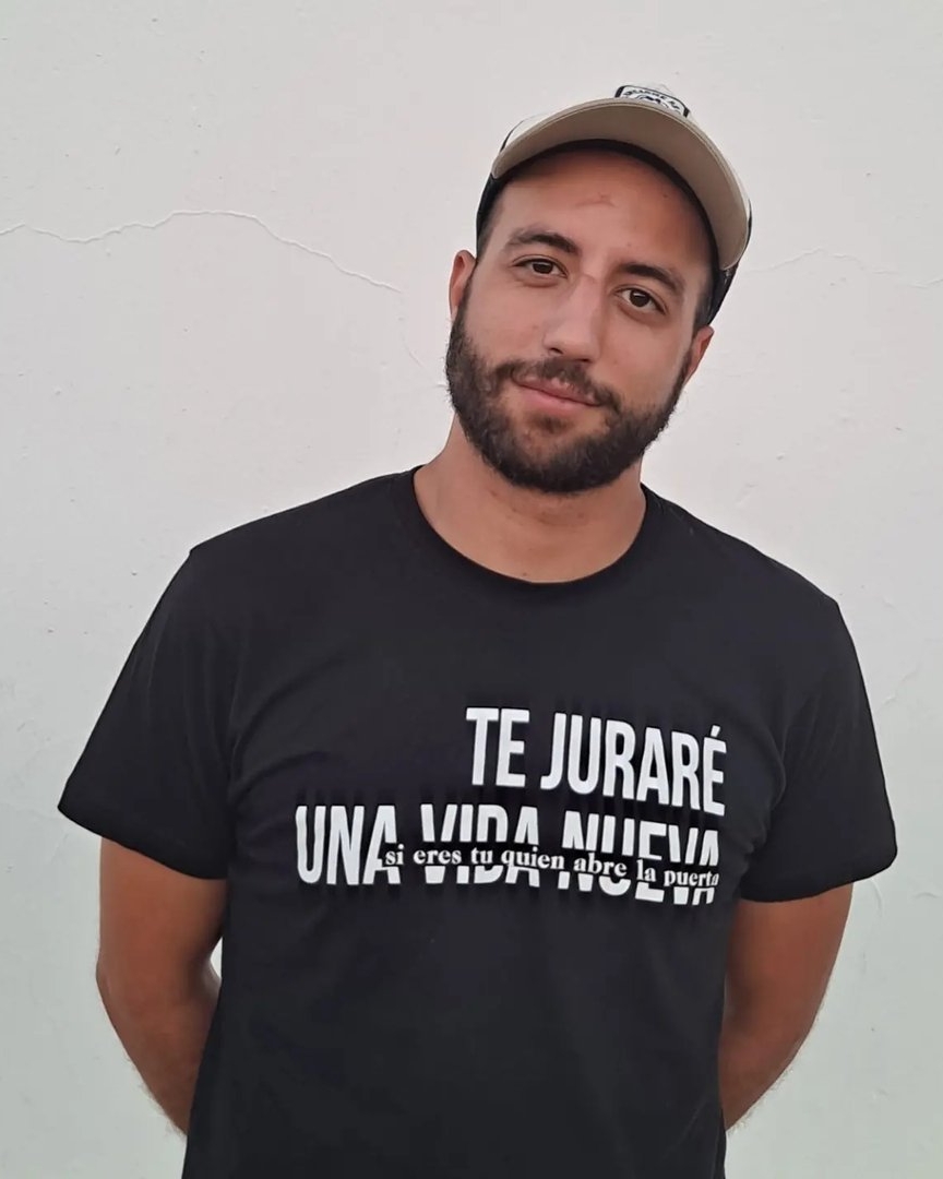 Tinder profile picture for @fer9