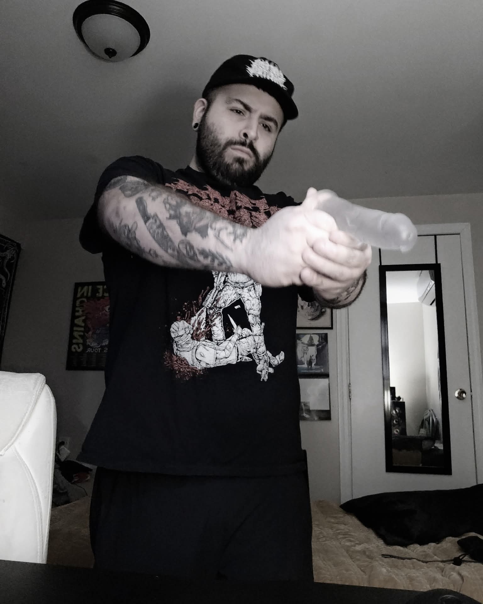 Tinder profile picture for @gloom