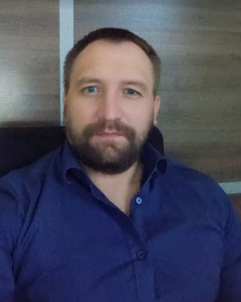 Tinder profile picture for @crypto