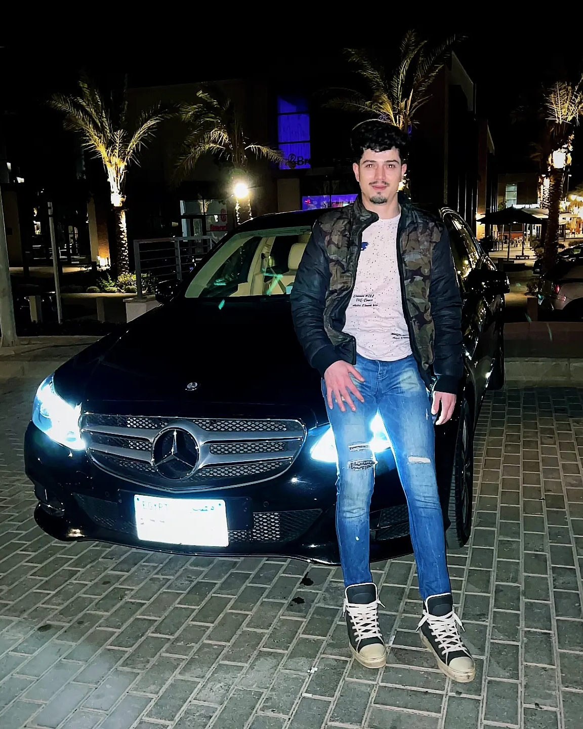 Tinder profile picture for @russia