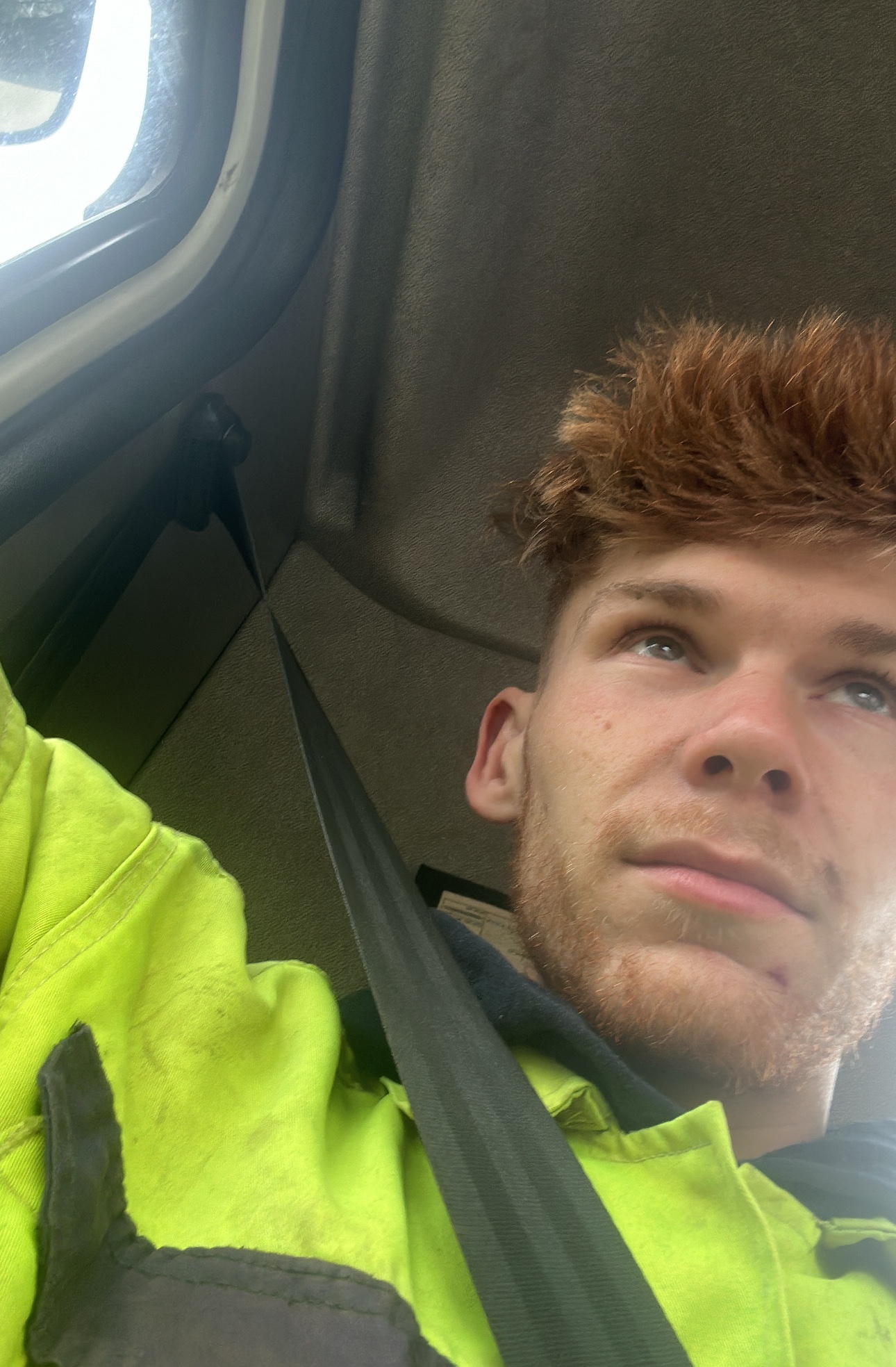 Tinder profile picture for @fatal