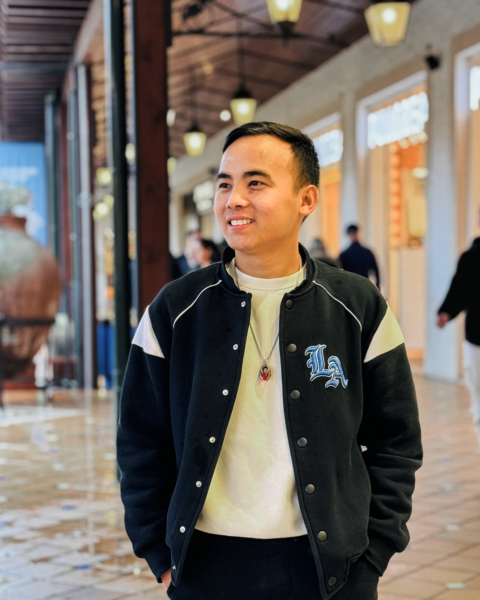 Tinder profile picture for @unik