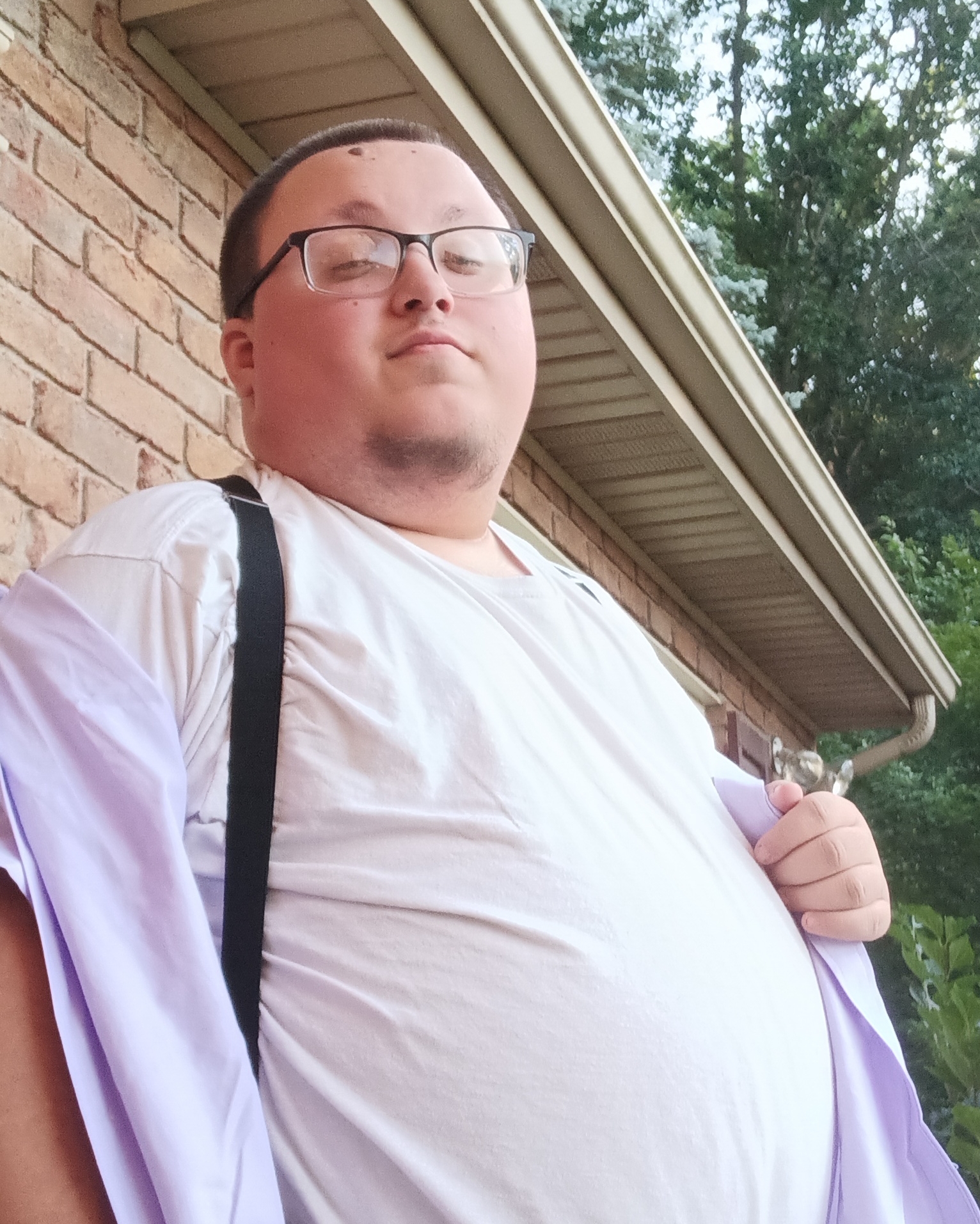 Tinder profile picture for @periodical