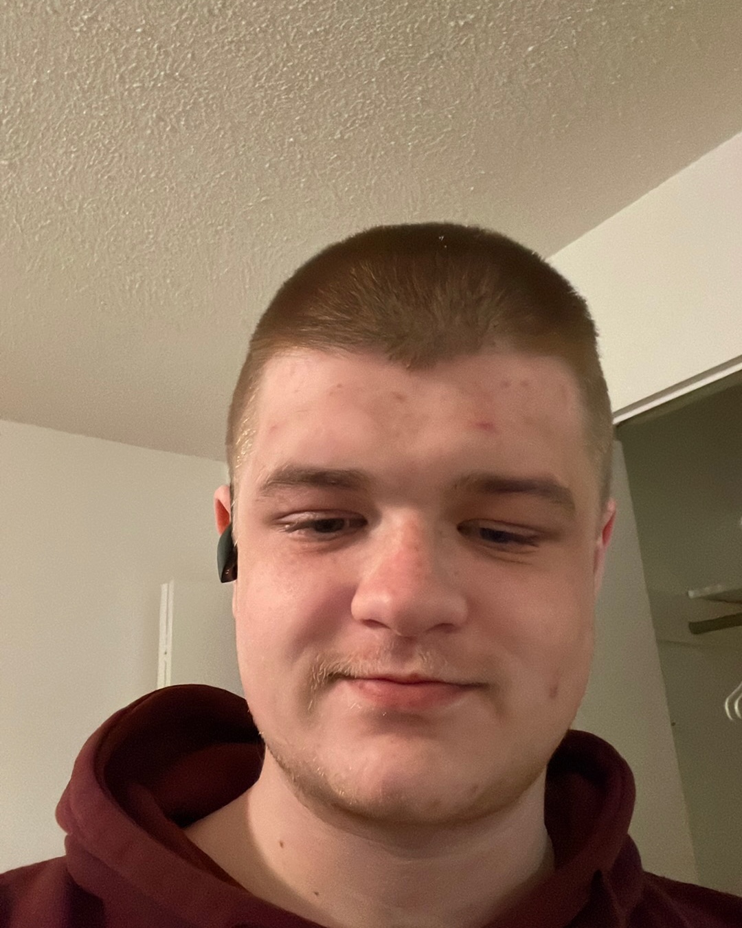 Tinder profile picture for @weeb
