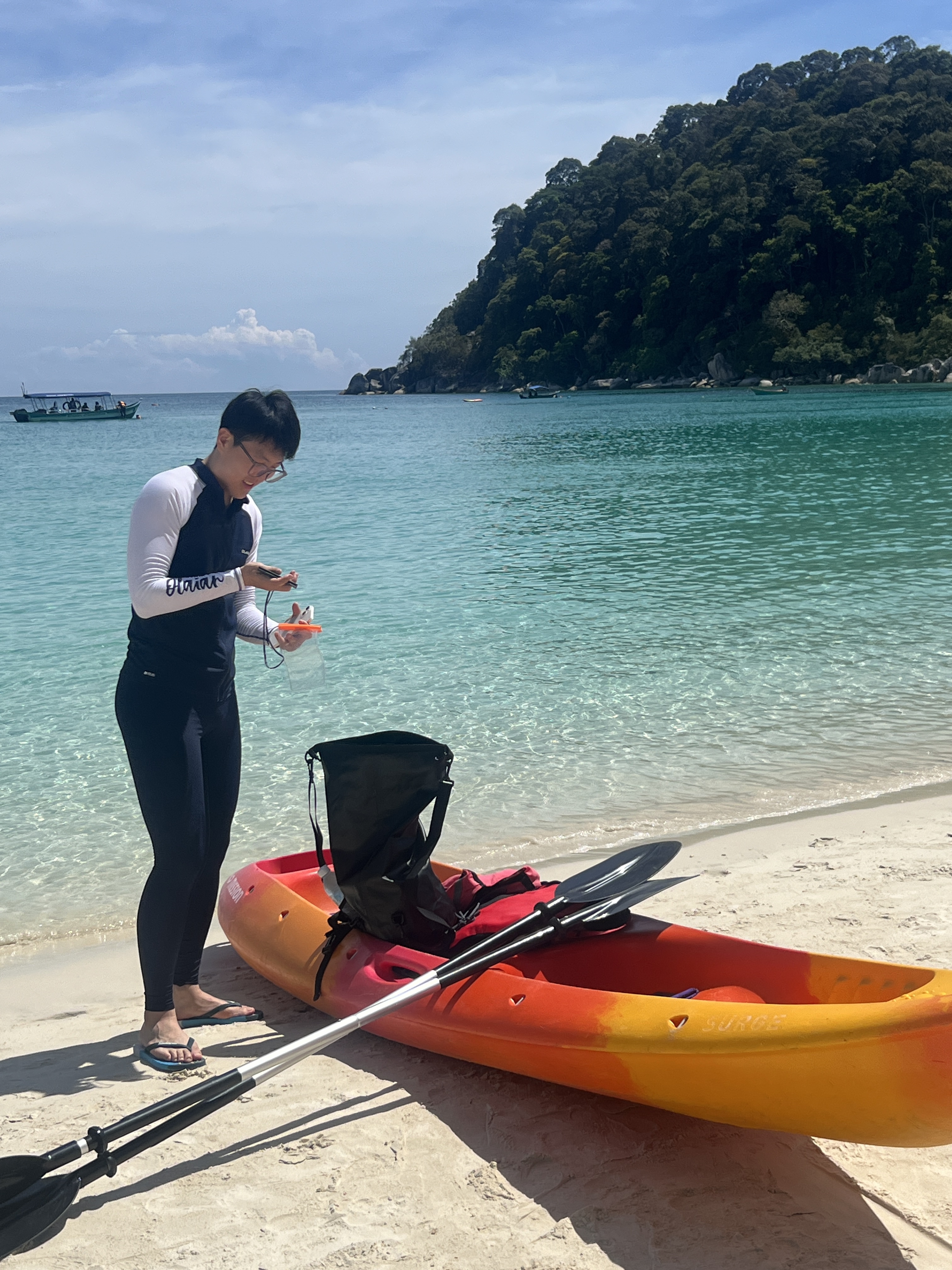 Tinder profile picture for @random
