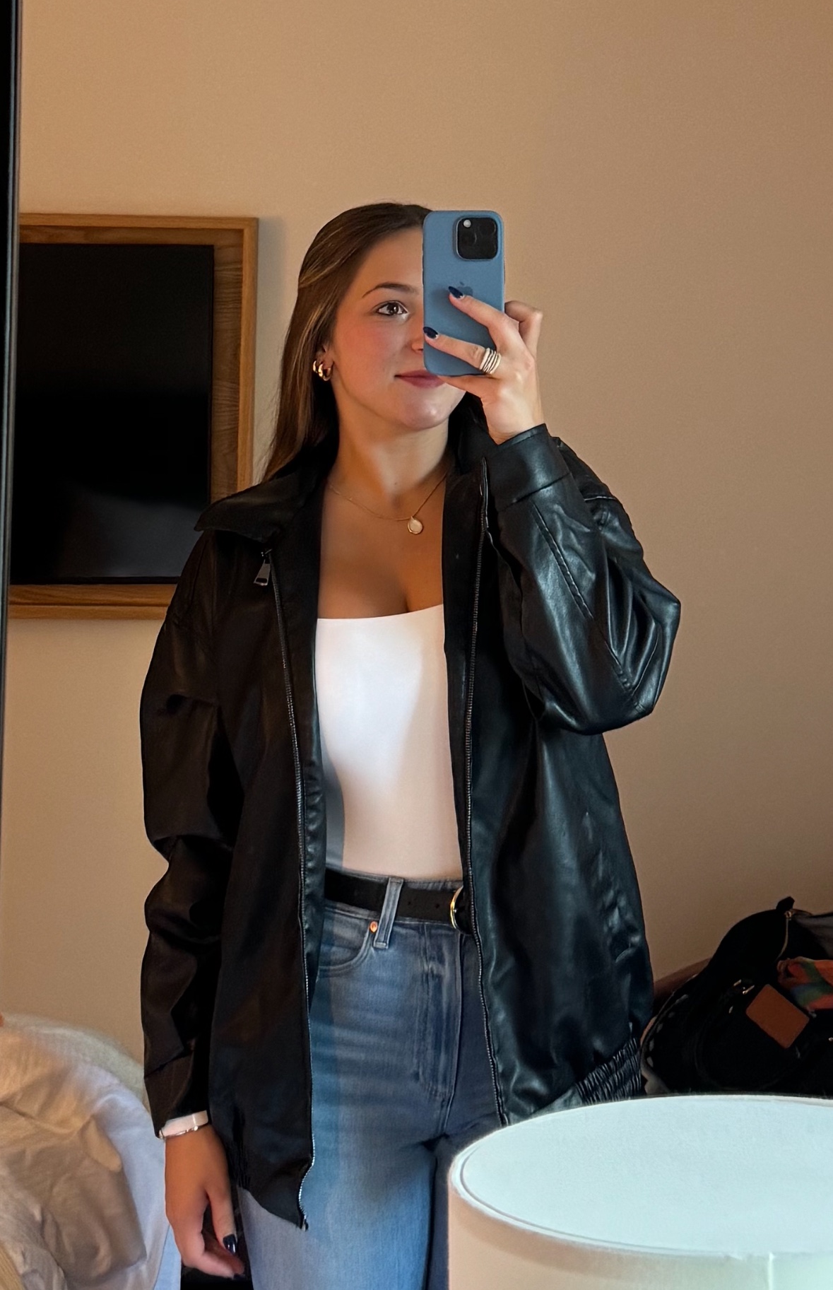 Tinder profile picture for @lillyg