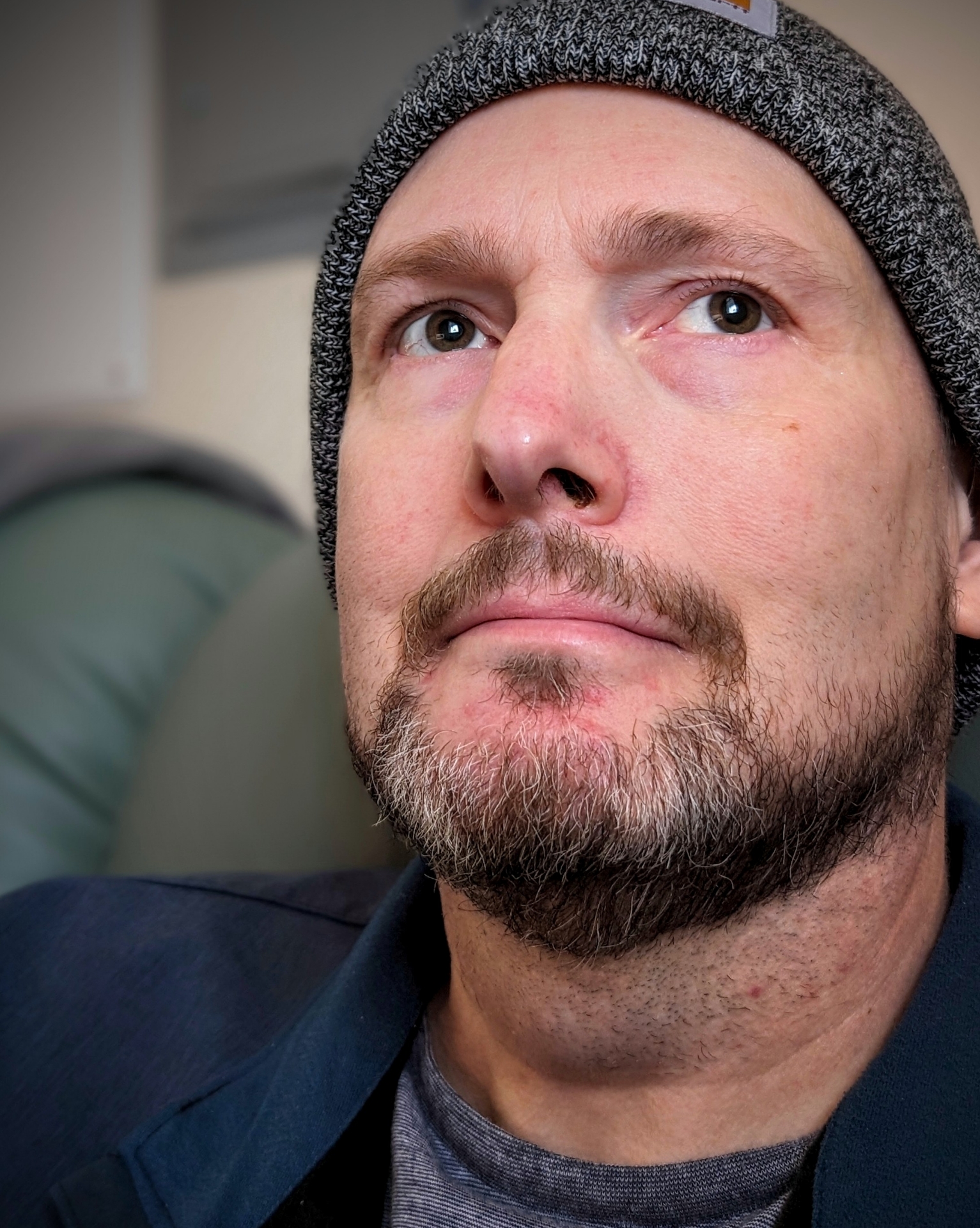 Tinder profile picture for @sideshow