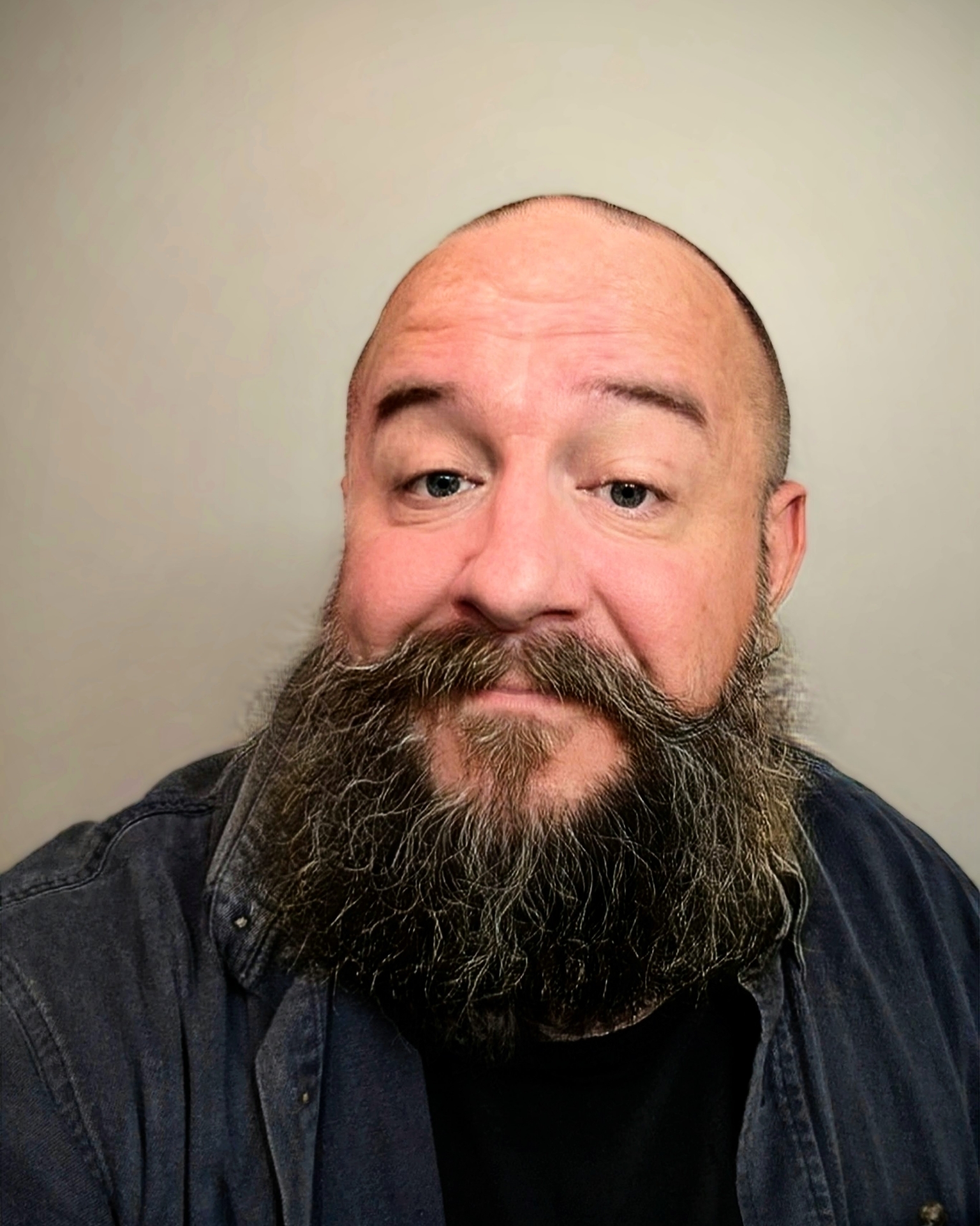 Tinder profile picture for @chancellor