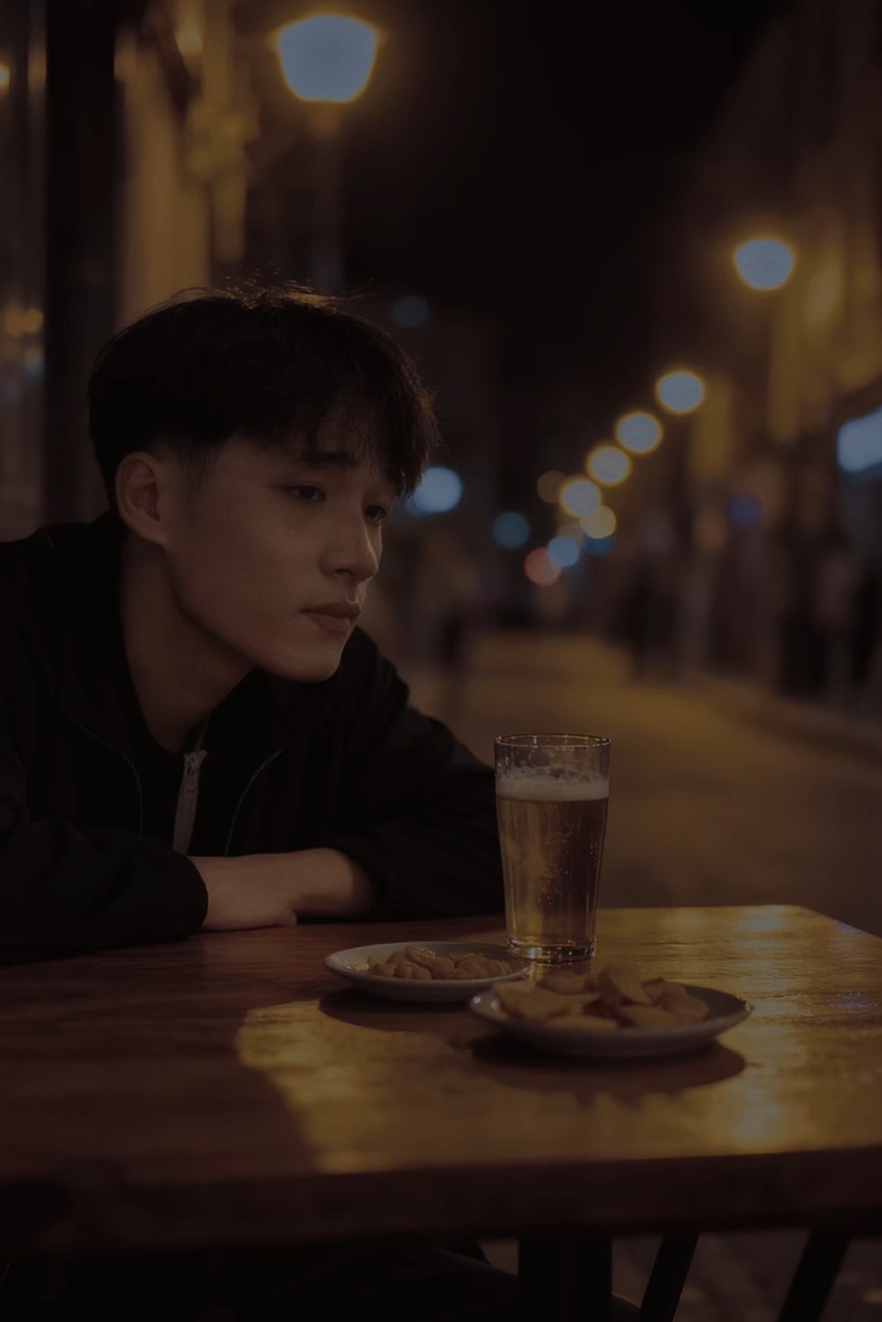 Tinder profile picture for @truong