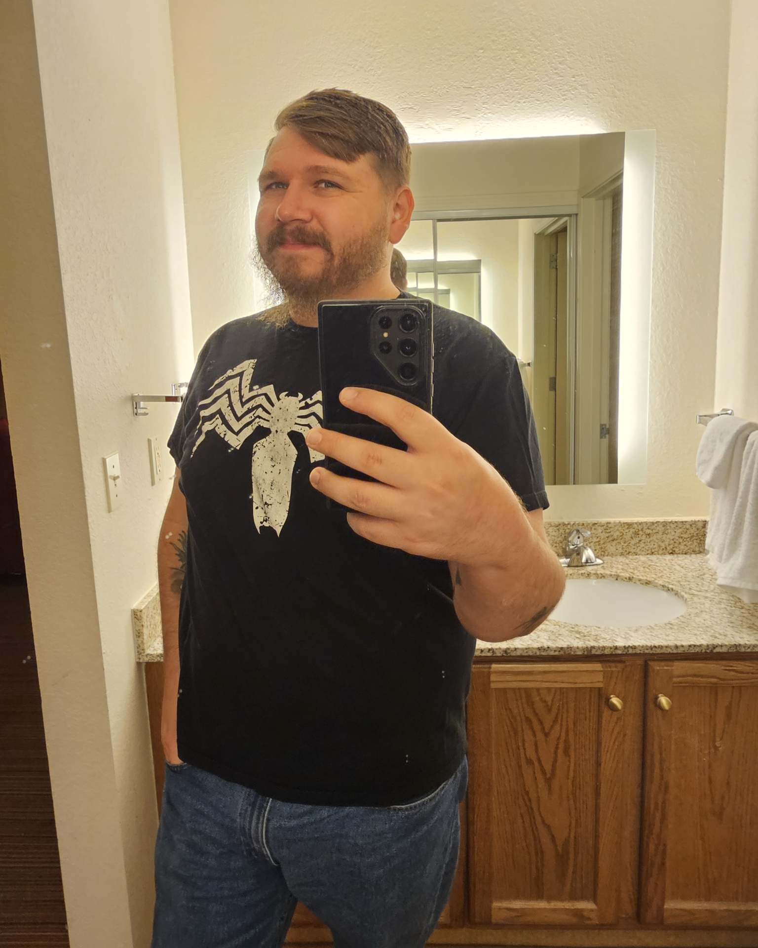 Tinder profile picture for @fitch