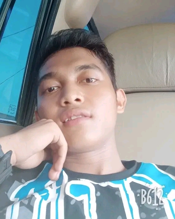 Tinder profile picture for @irwan