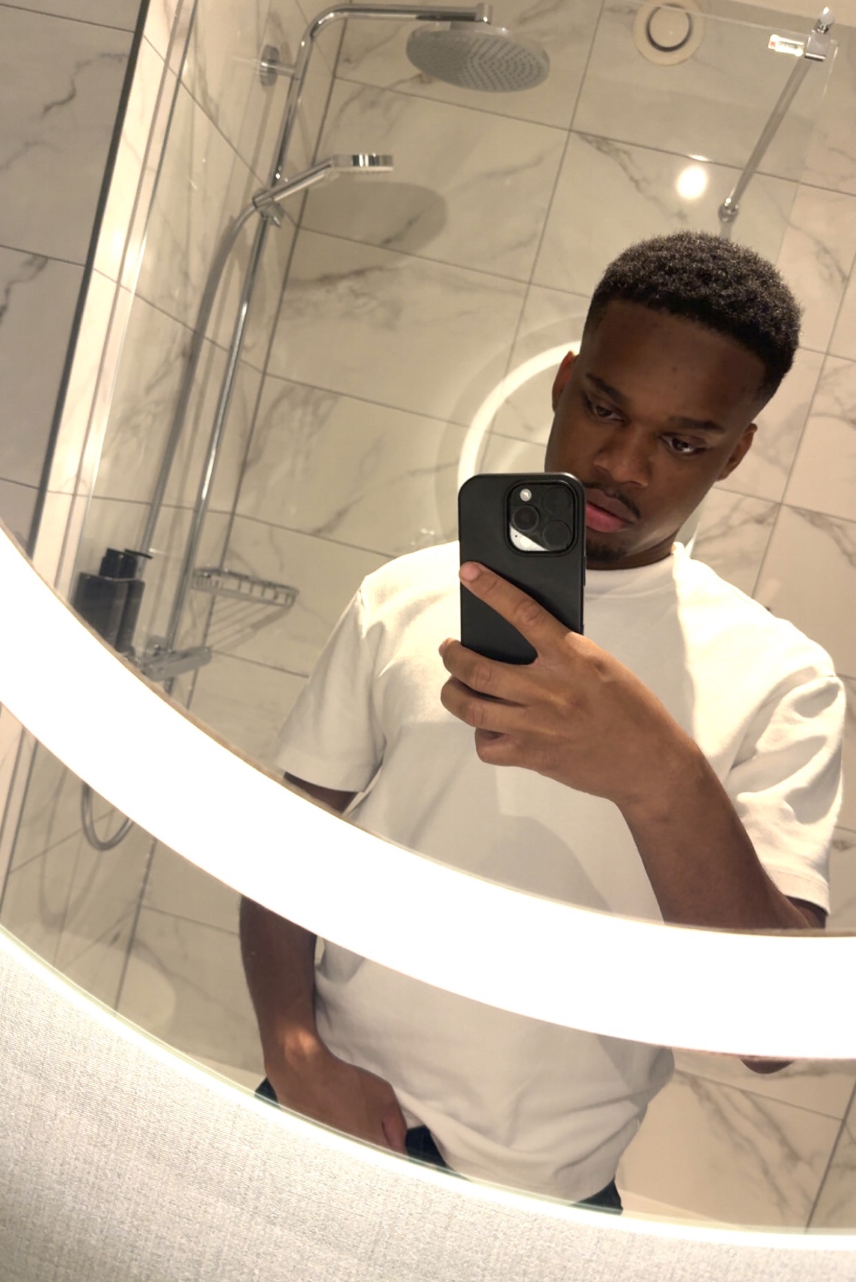 Tinder profile picture for @tyrese