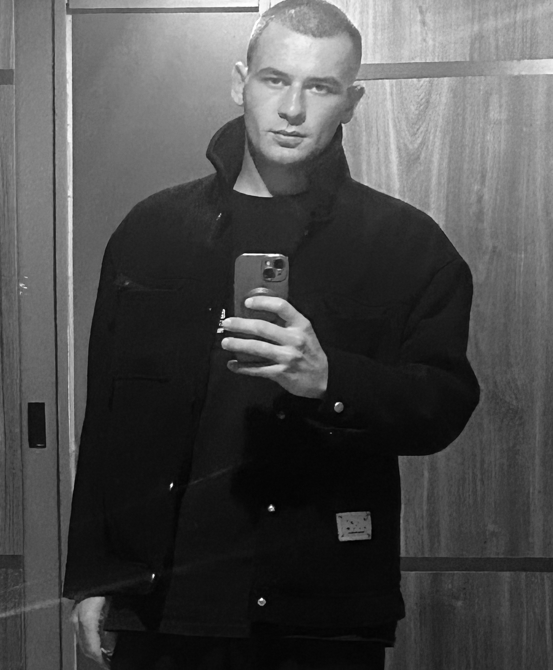 Tinder profile picture for @bucket