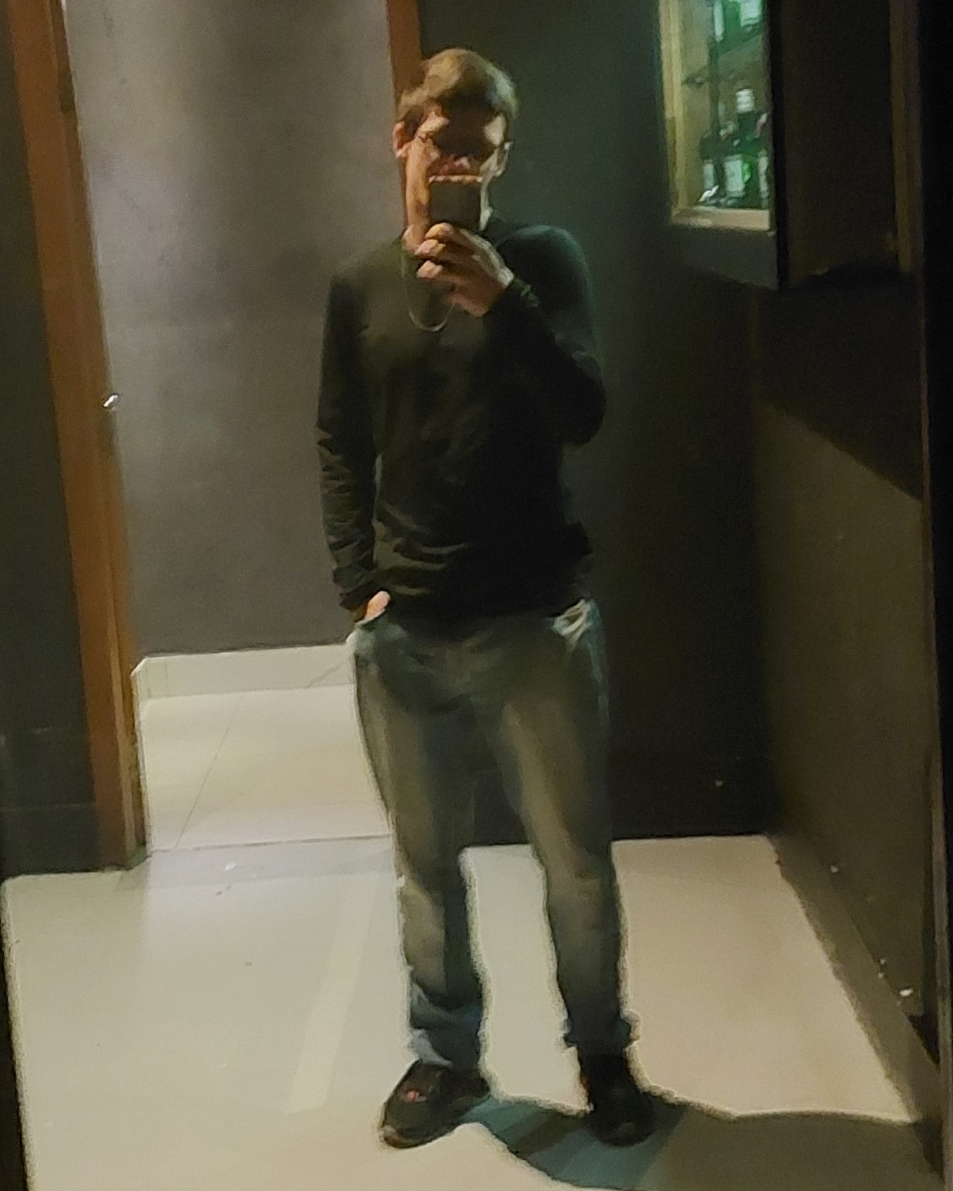 Tinder profile picture for @tutui