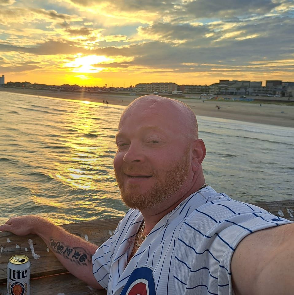 Tinder profile picture for @explosive