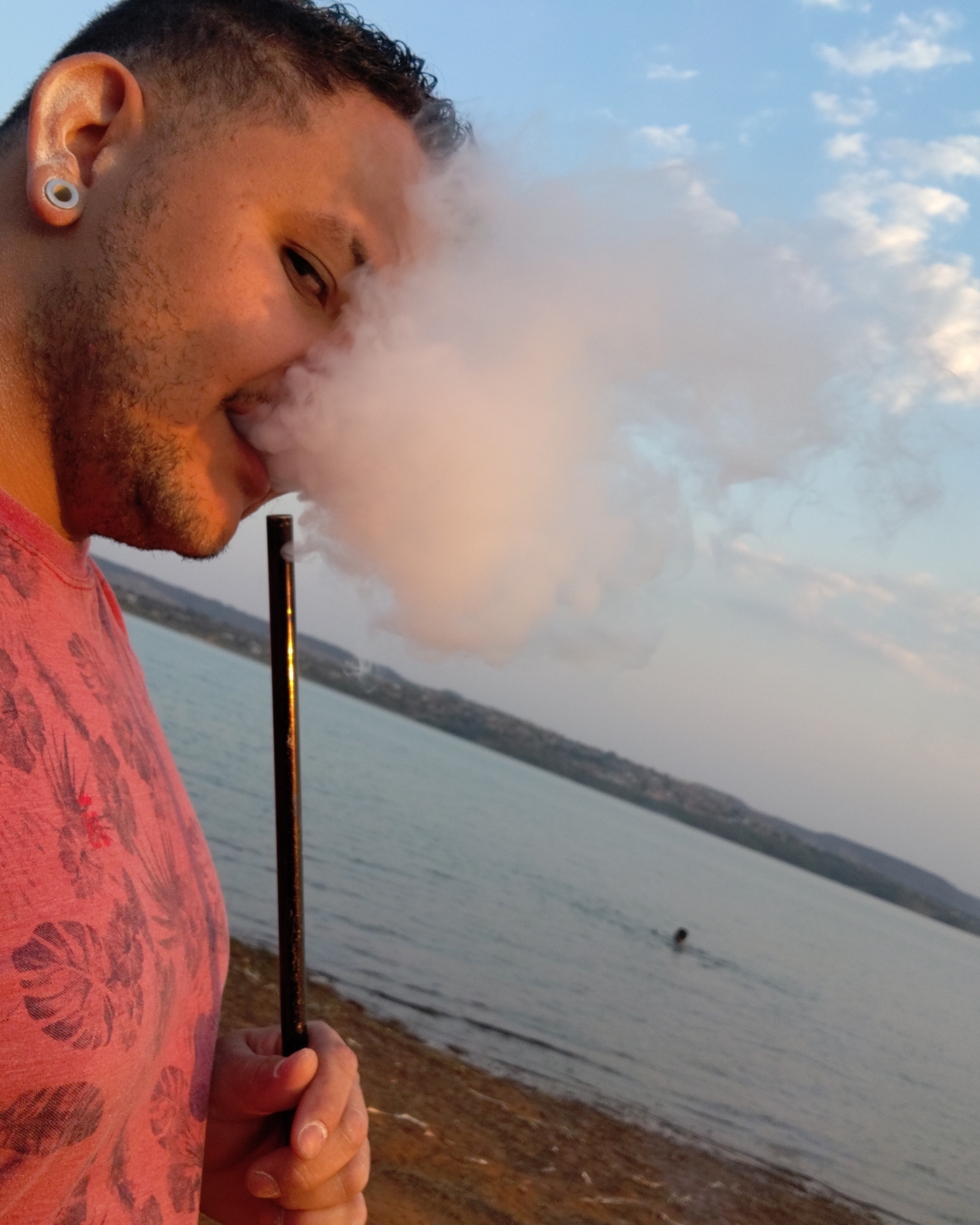Tinder profile picture for @kalisson