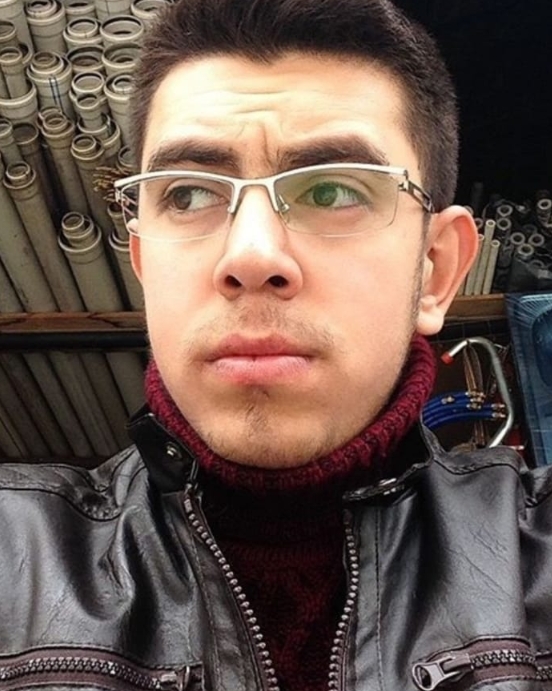 Tinder profile picture for @yafes
