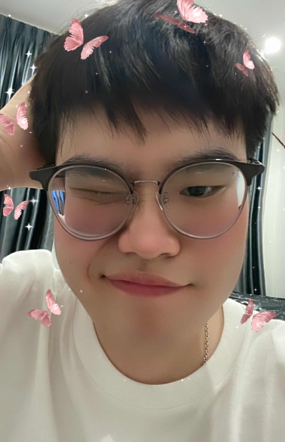 Tinder profile picture for @bloom