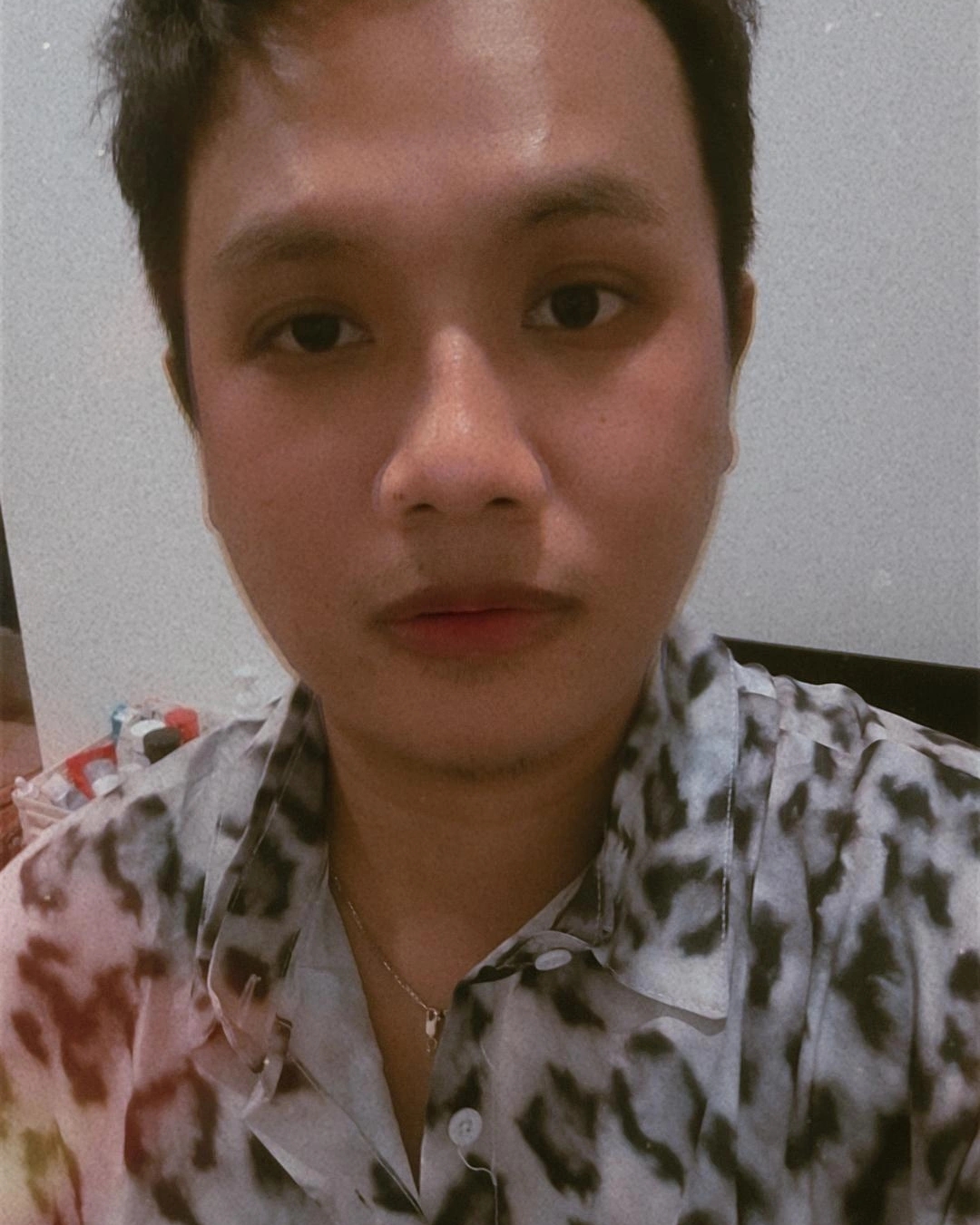Tinder profile picture for @sat