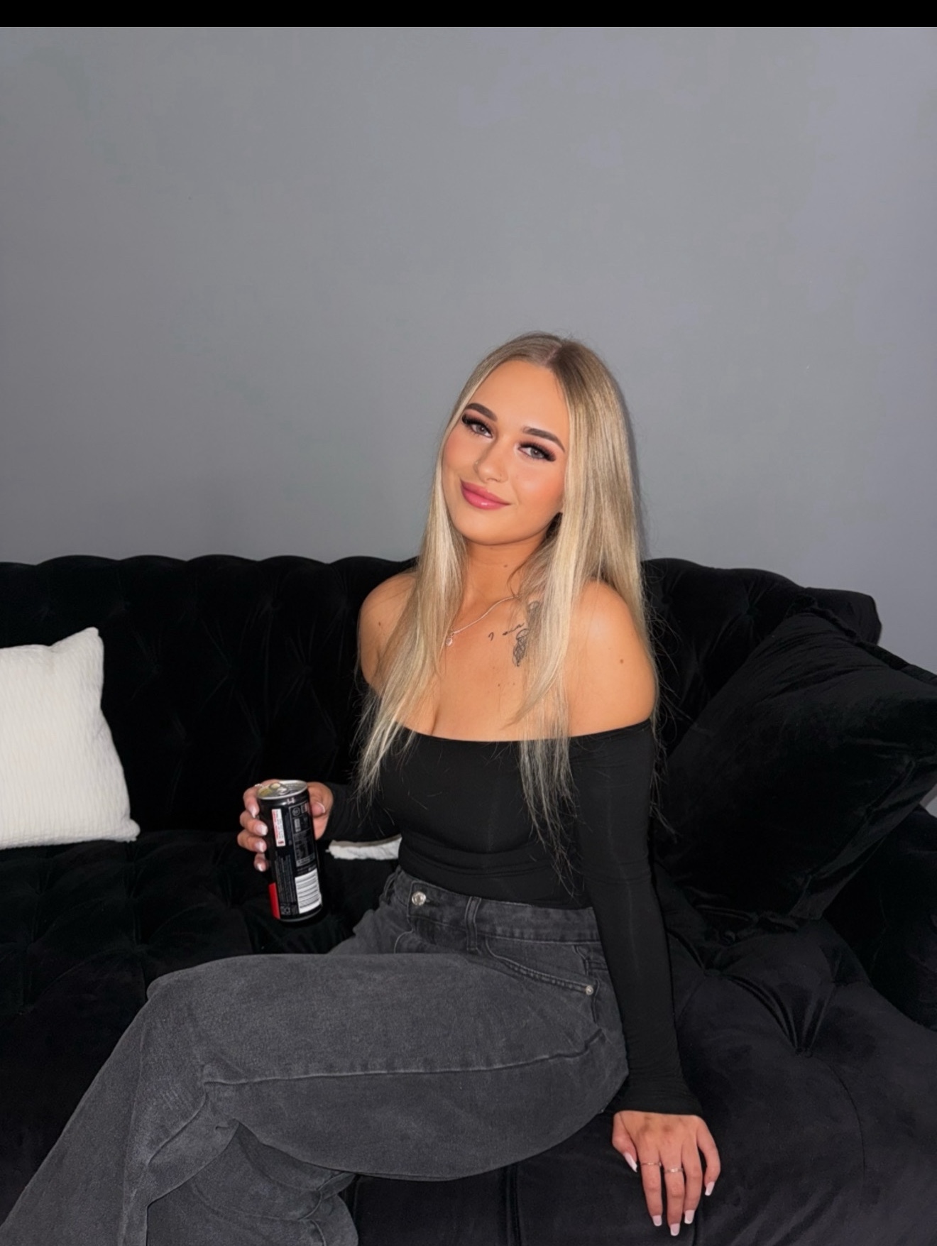Tinder profile picture for @brie