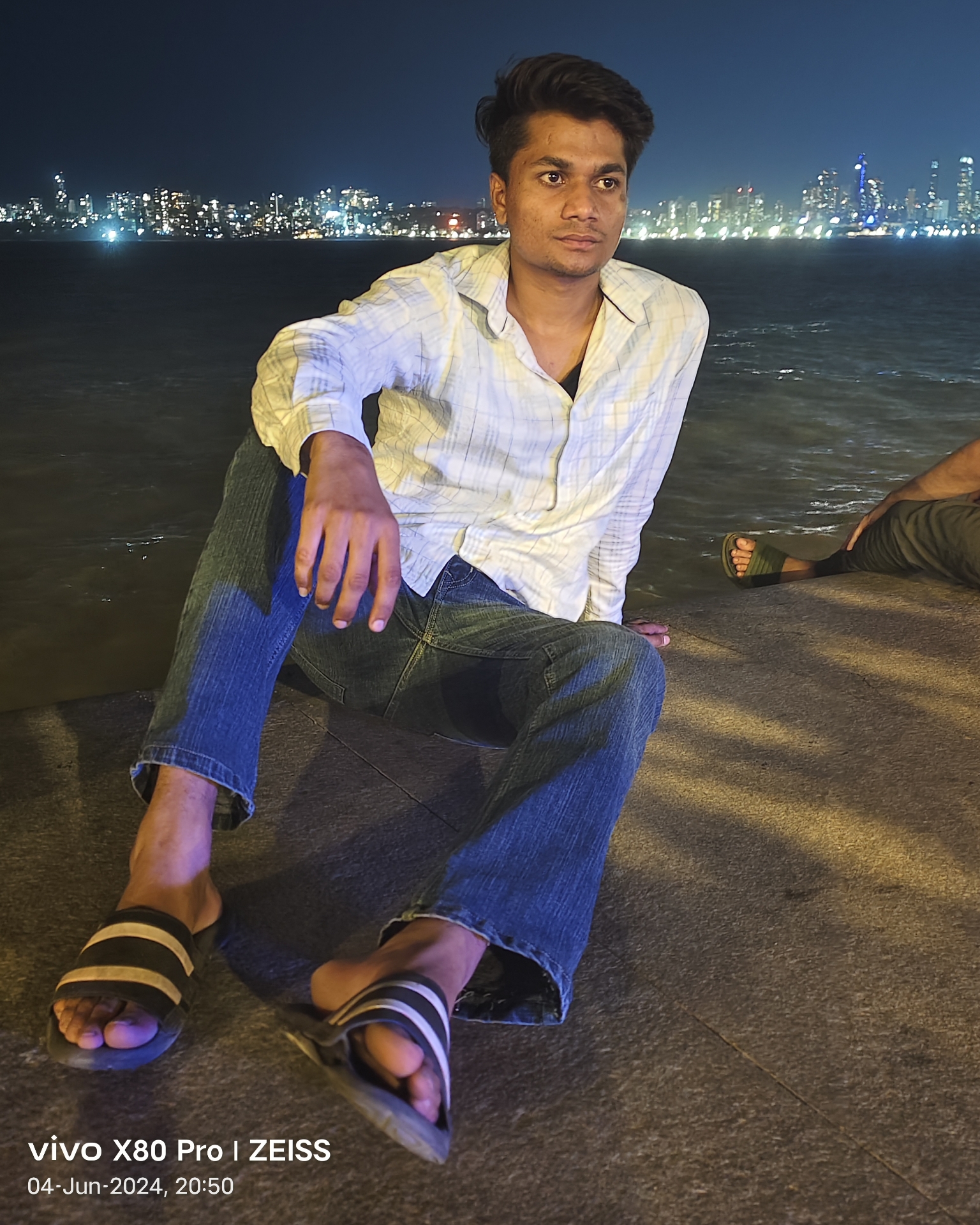 Tinder profile picture for @hydra
