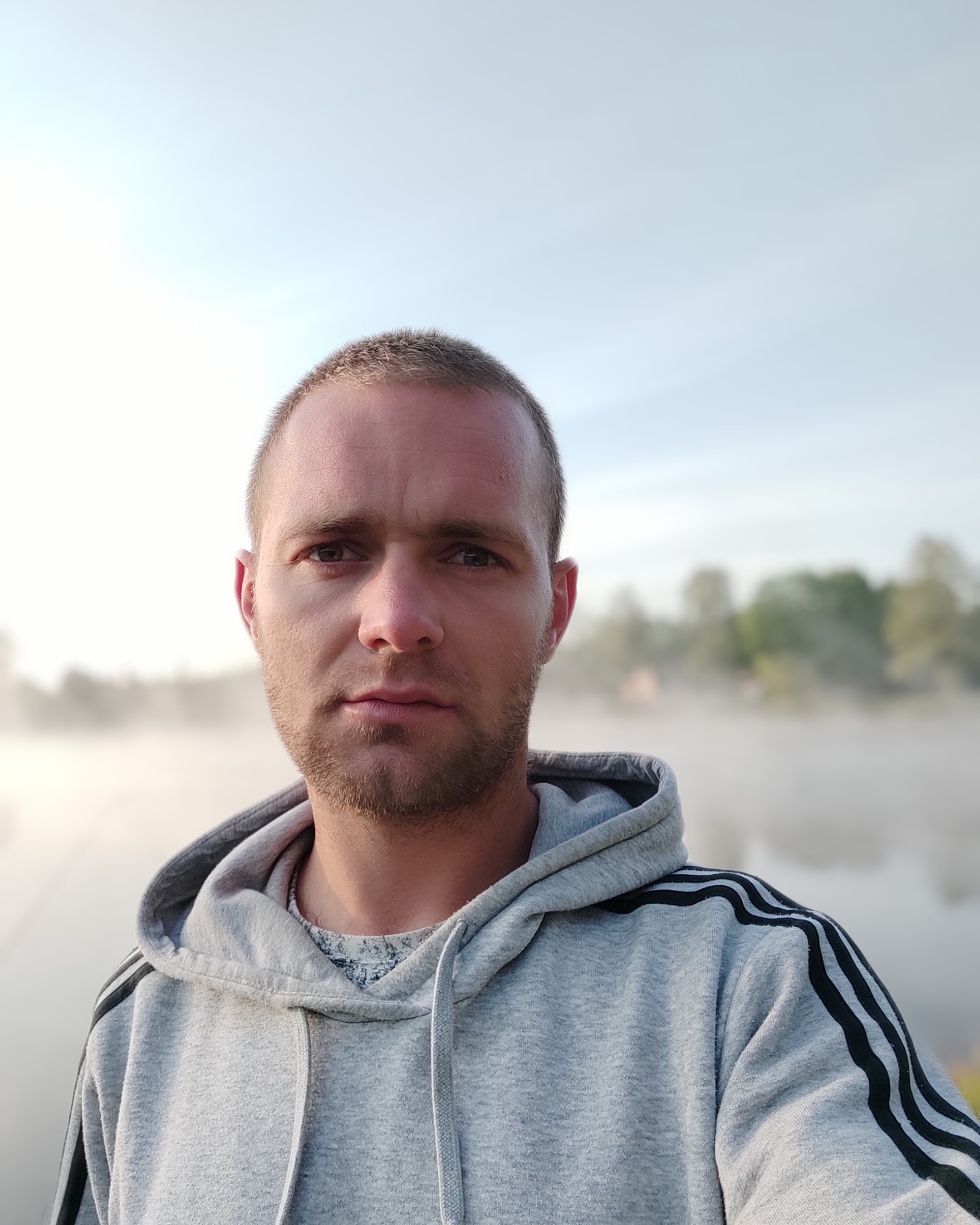 Tinder profile picture for @piotrek