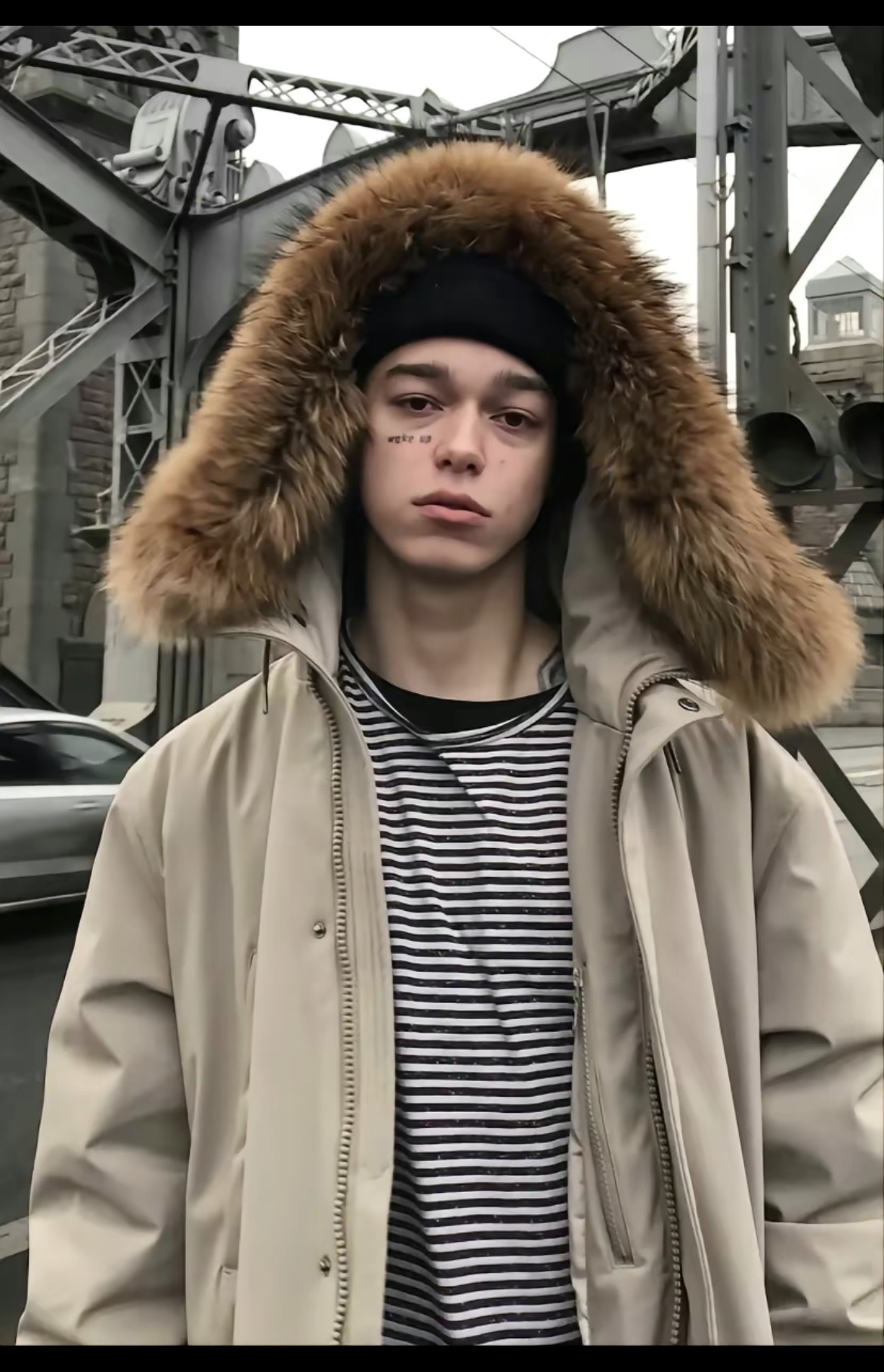 Tinder profile picture for @hypocrite