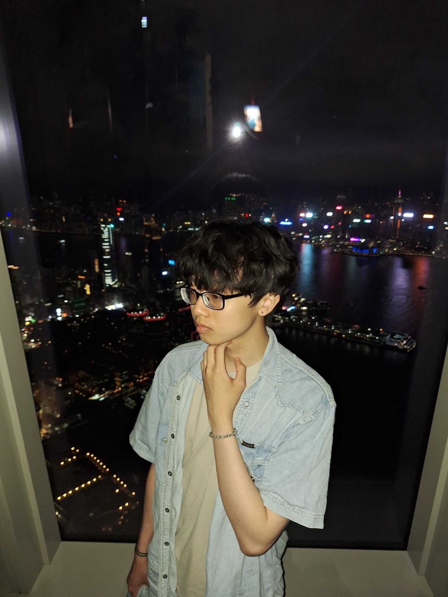 Tinder profile picture for @delusion