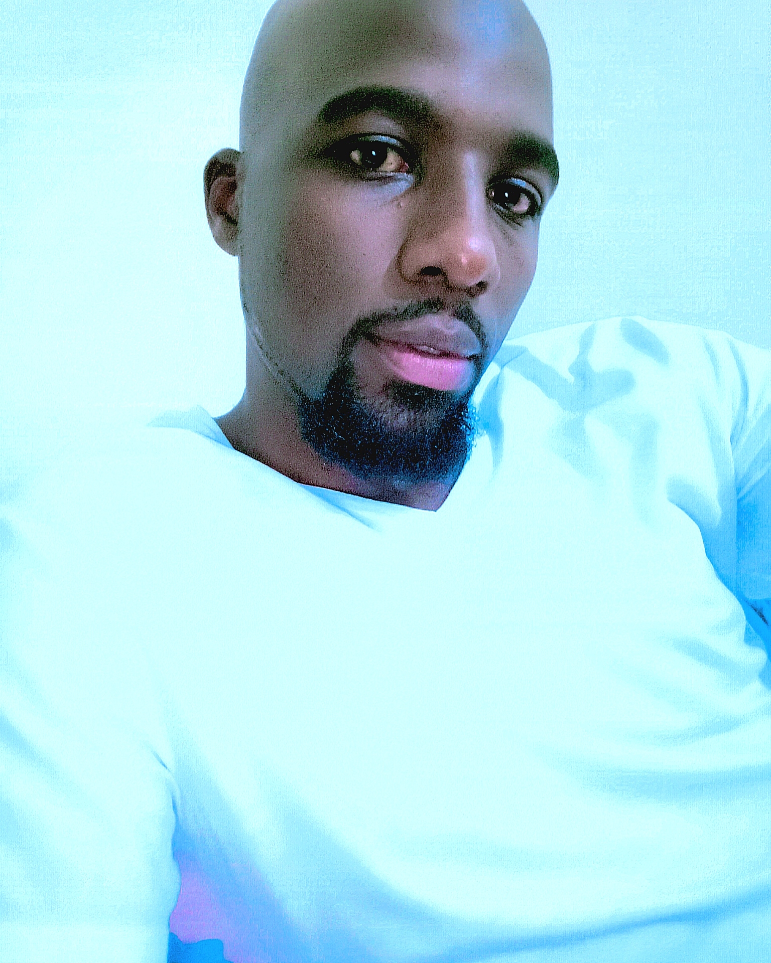 Tinder profile picture for @empire