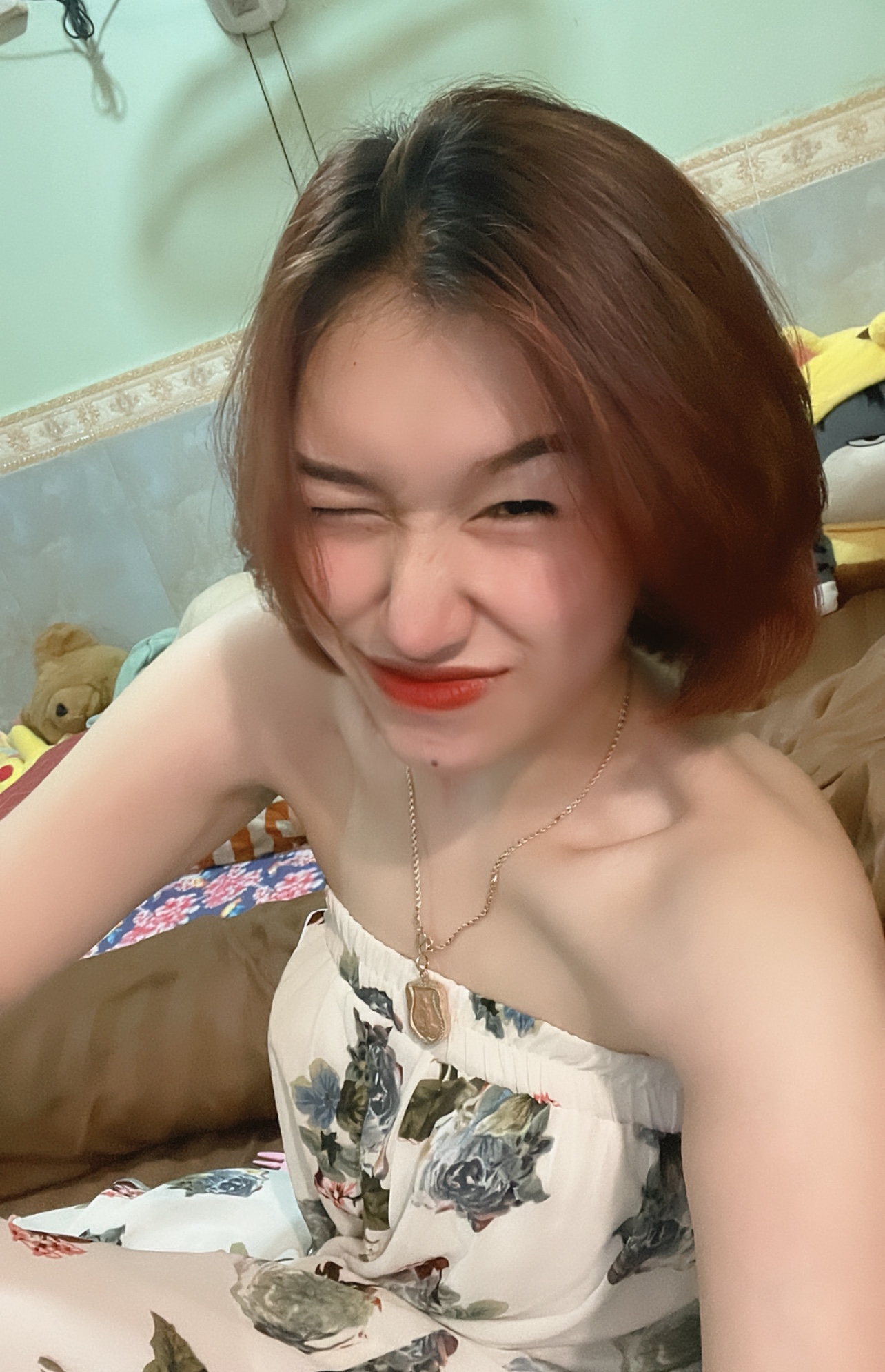 Tinder profile picture for @mey