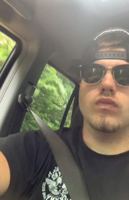 Tinder profile picture for @checkers