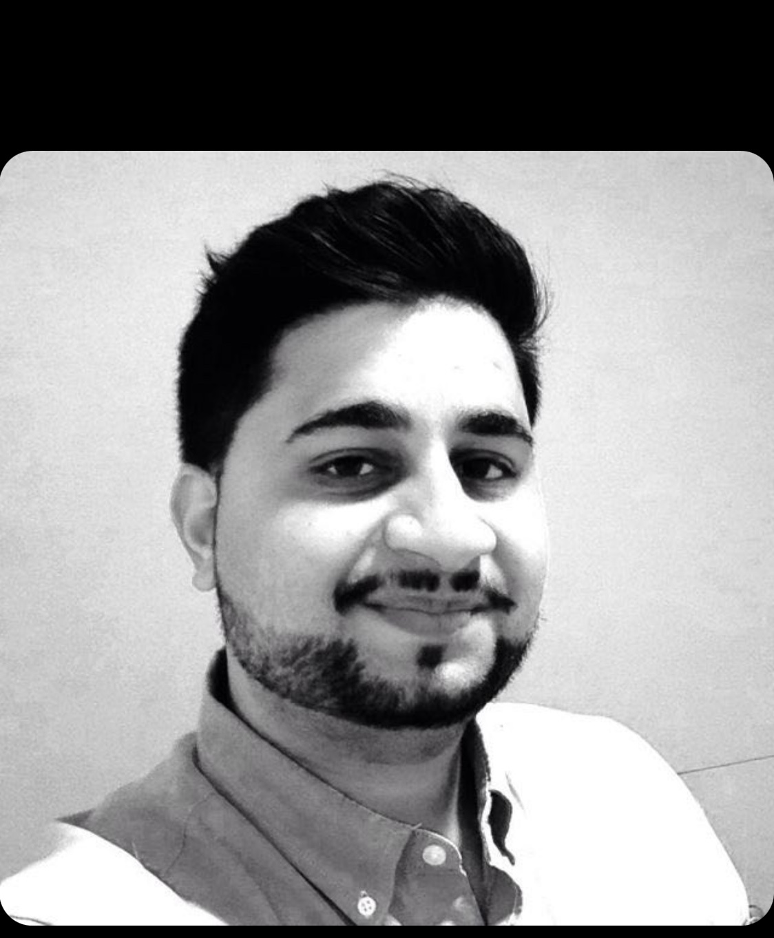 Tinder profile picture for @outfits