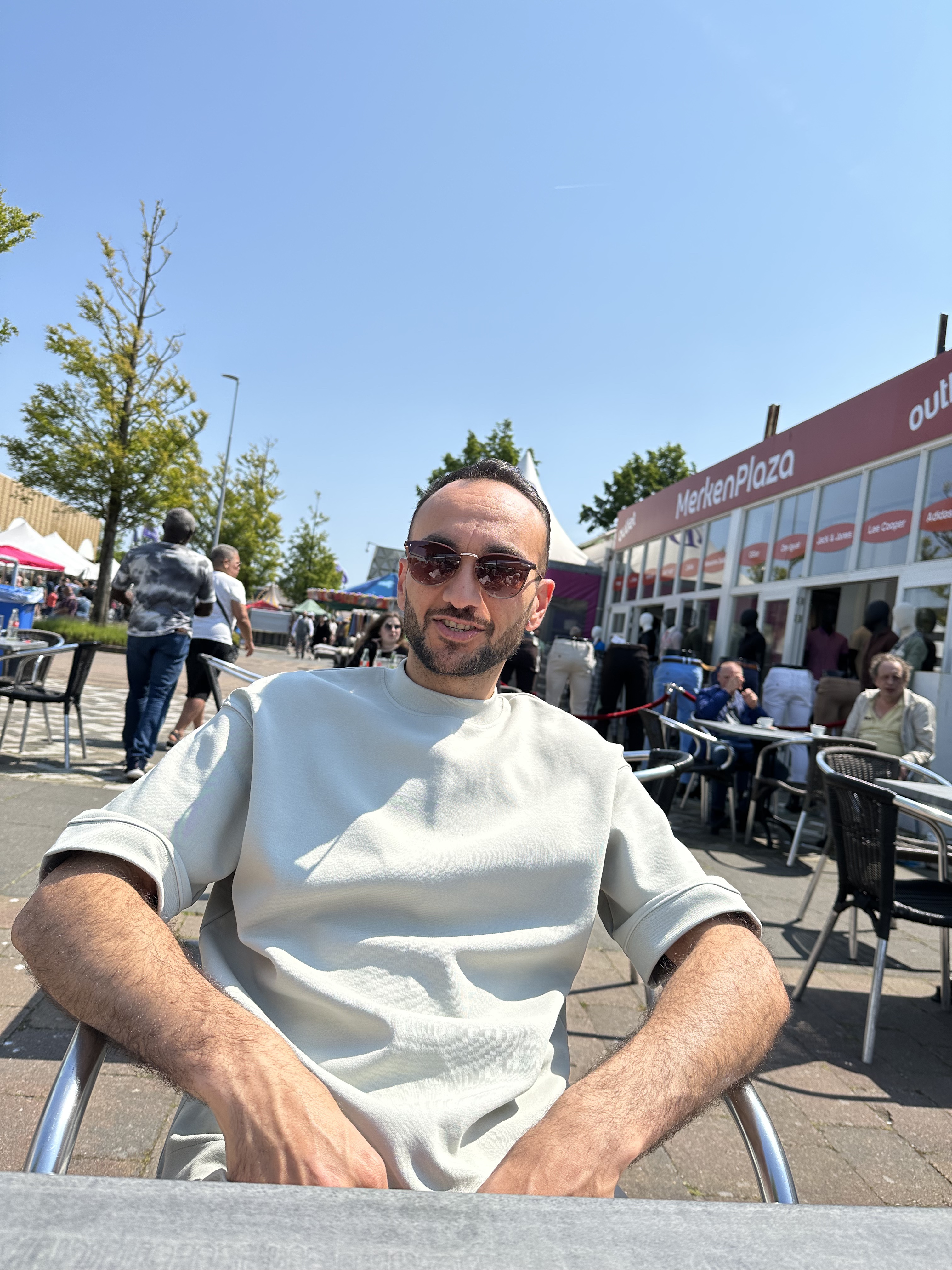 Tinder profile picture for @ismail