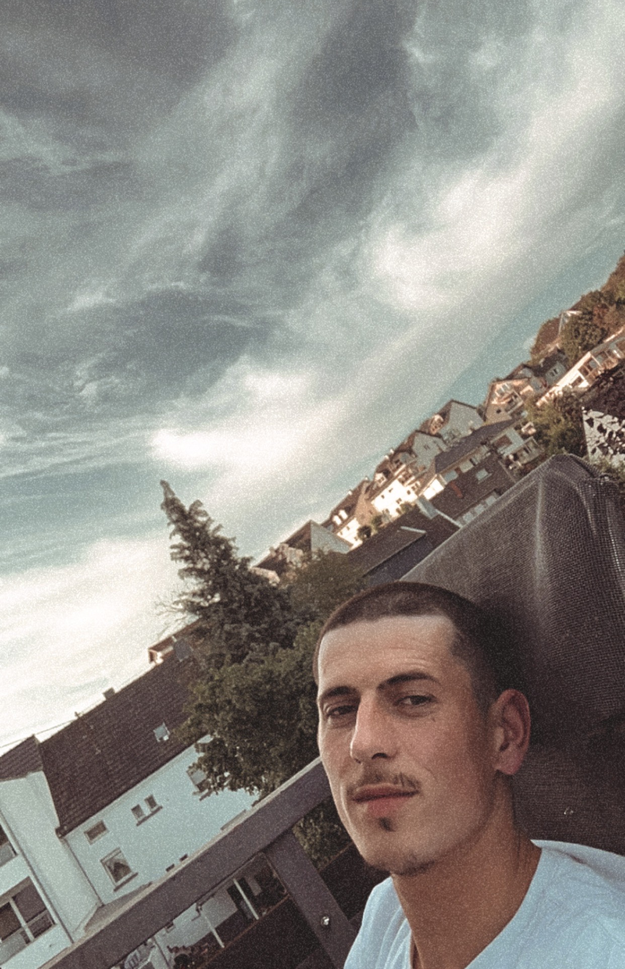 Tinder profile picture for @halimi