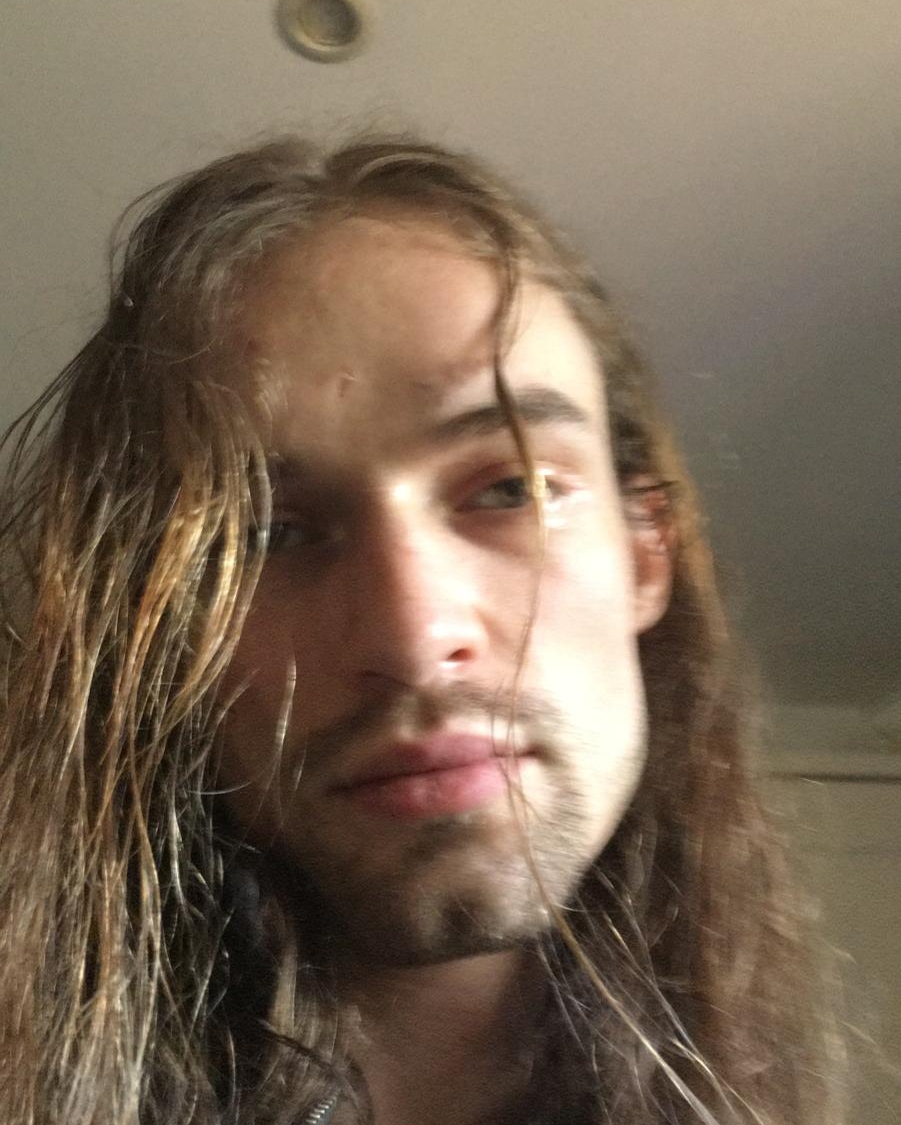 Tinder profile picture for @frost