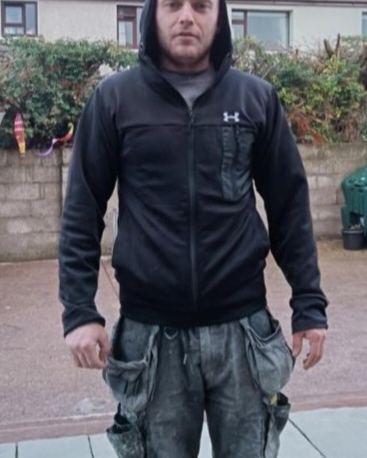 Tinder profile picture for @robbie