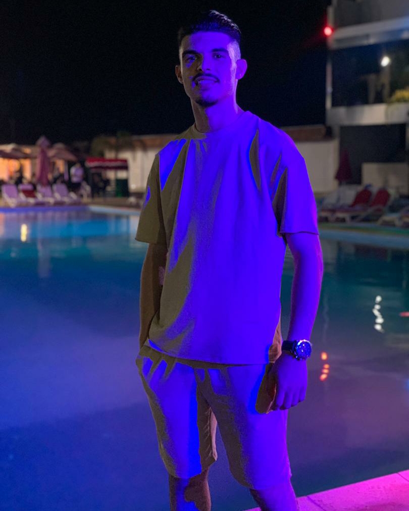Tinder profile picture for @sifou