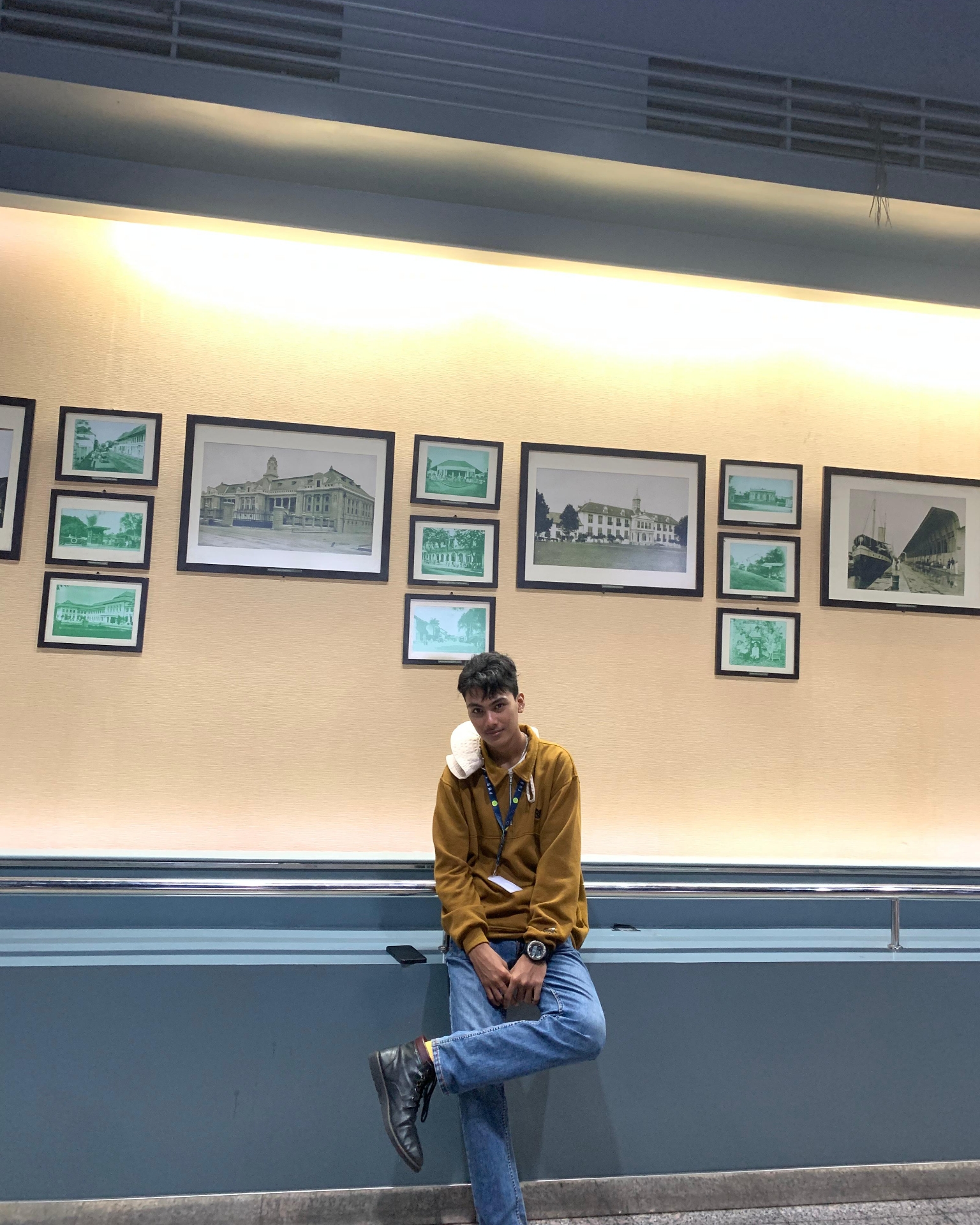 Tinder profile picture for @naufal