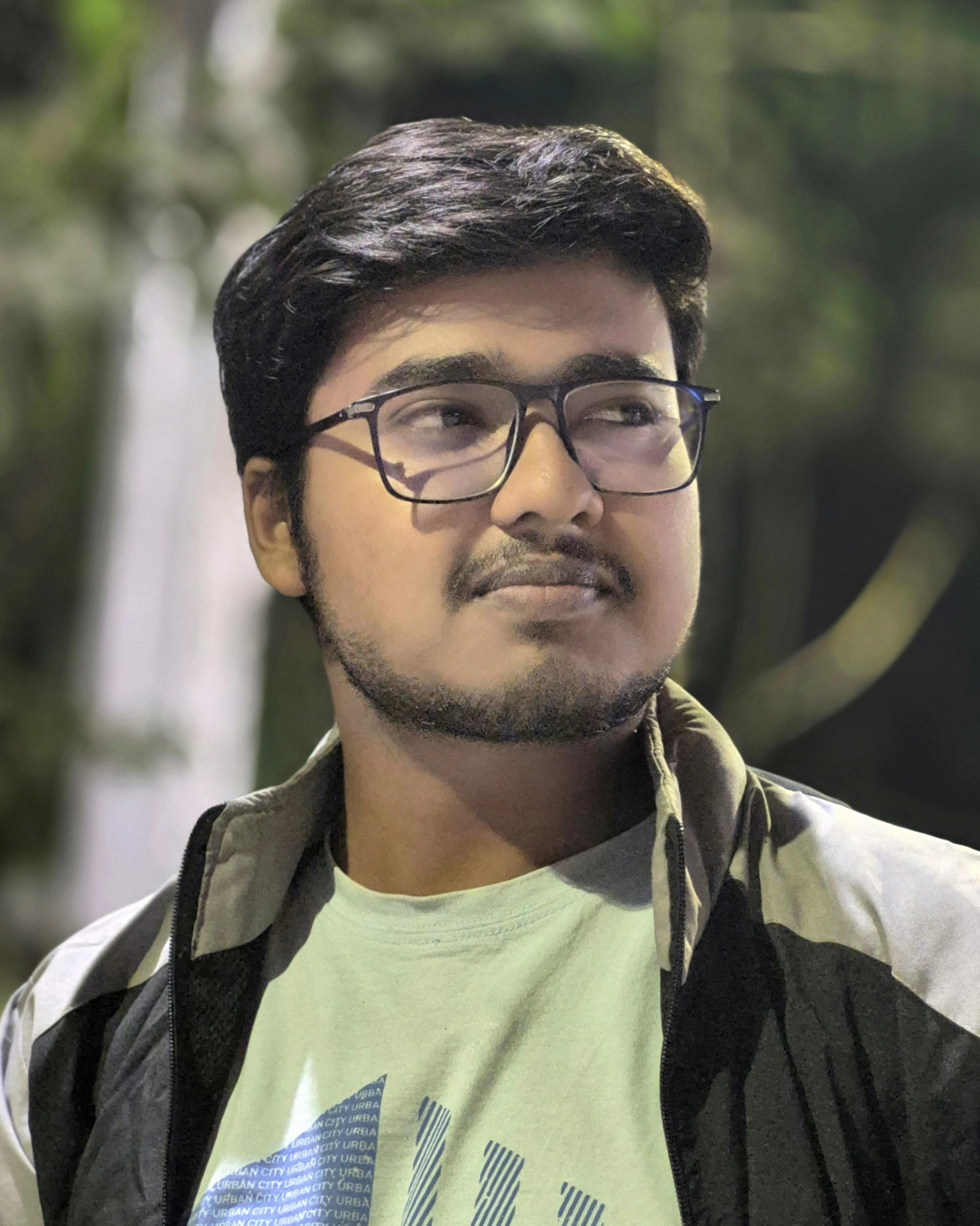 Tinder profile picture for @usb