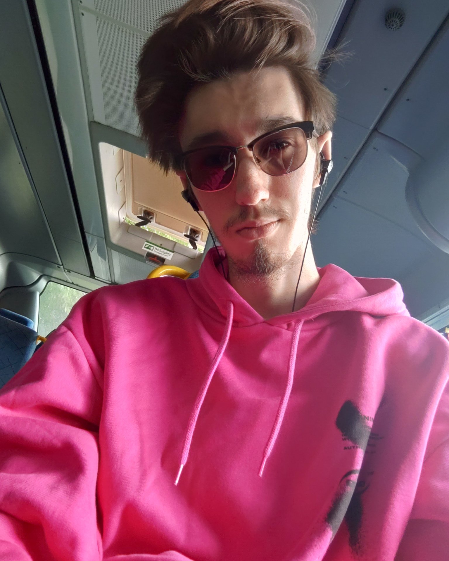 Tinder profile picture for @scripted