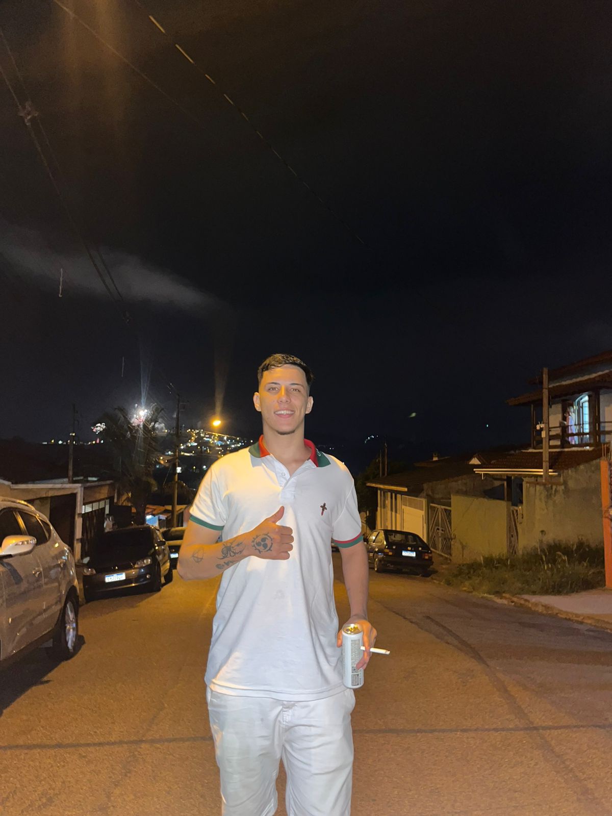Tinder profile picture for @sanches