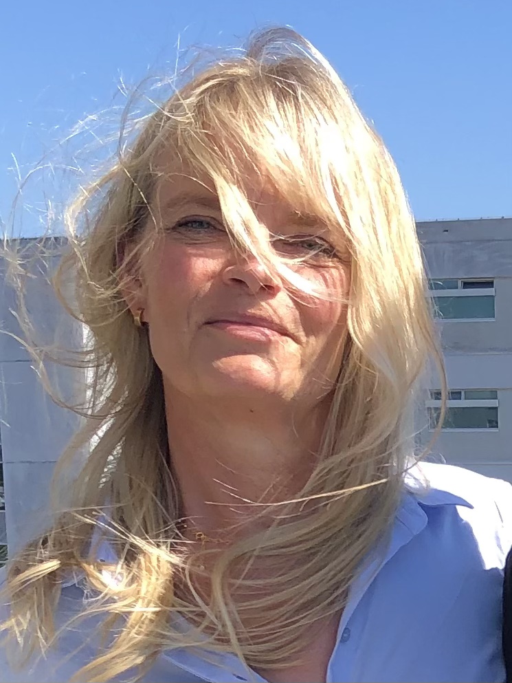 Tinder profile picture for @annette