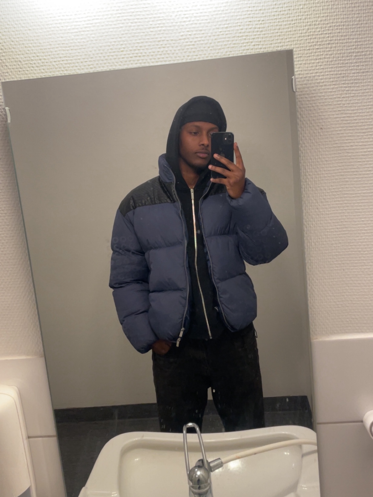 Tinder profile picture for @smokey