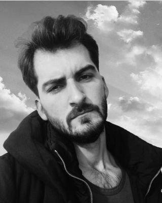 Tinder profile picture for @haki