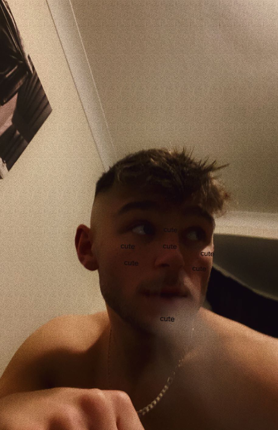 Tinder profile picture for @kneary